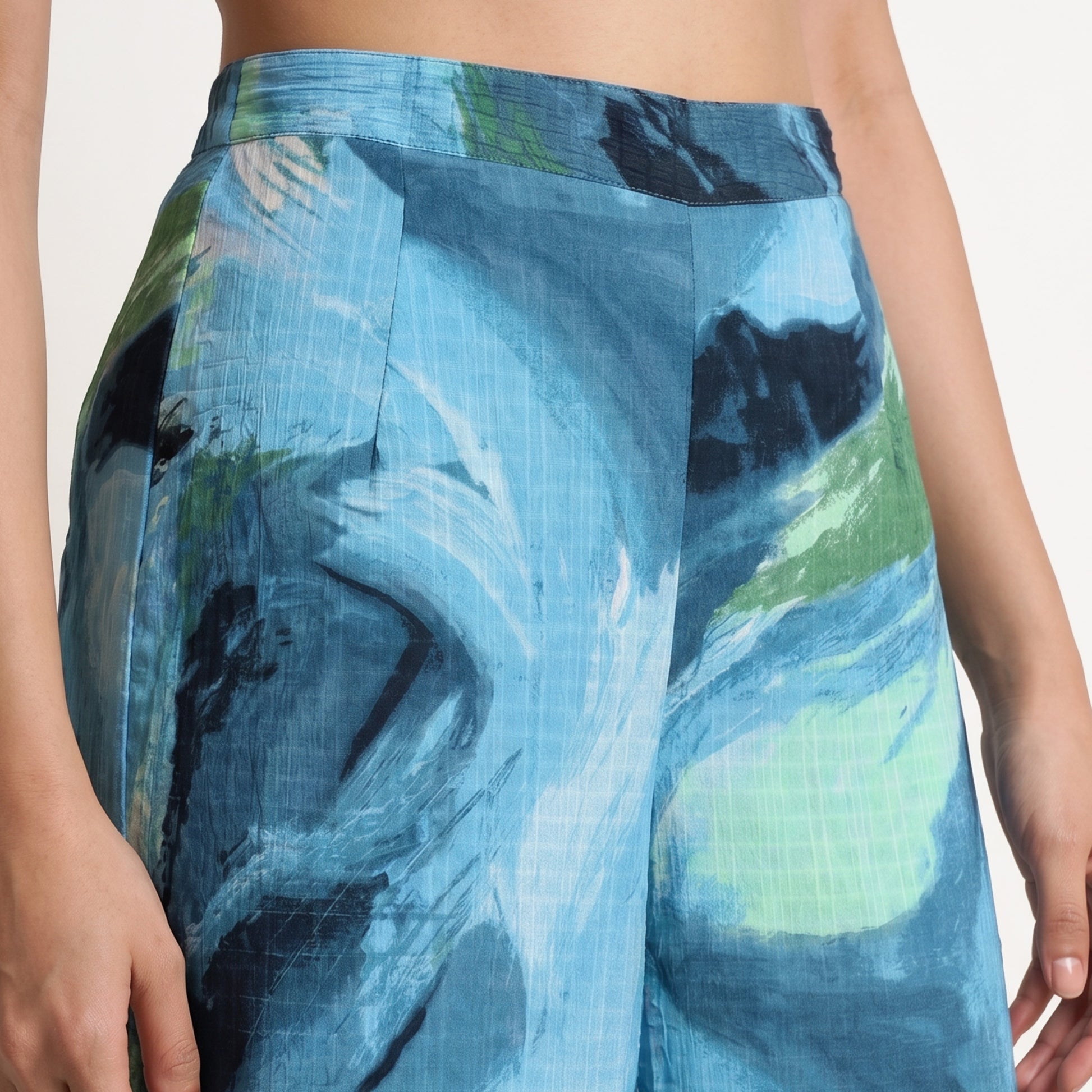 Printed Straight Mid Rise Pants