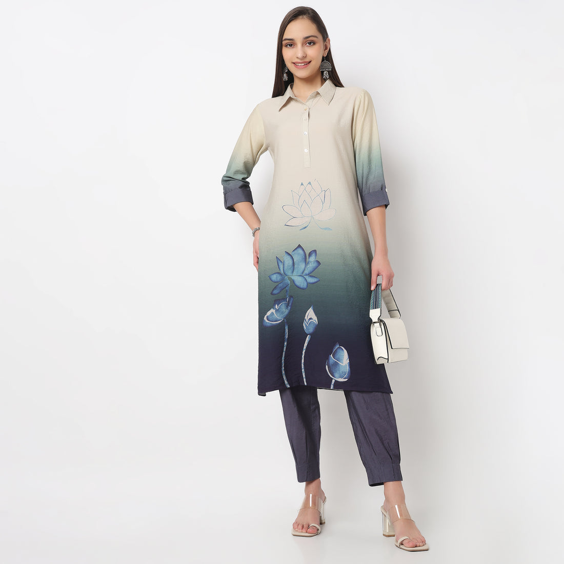 Solid Mid Rise Straigth Pants