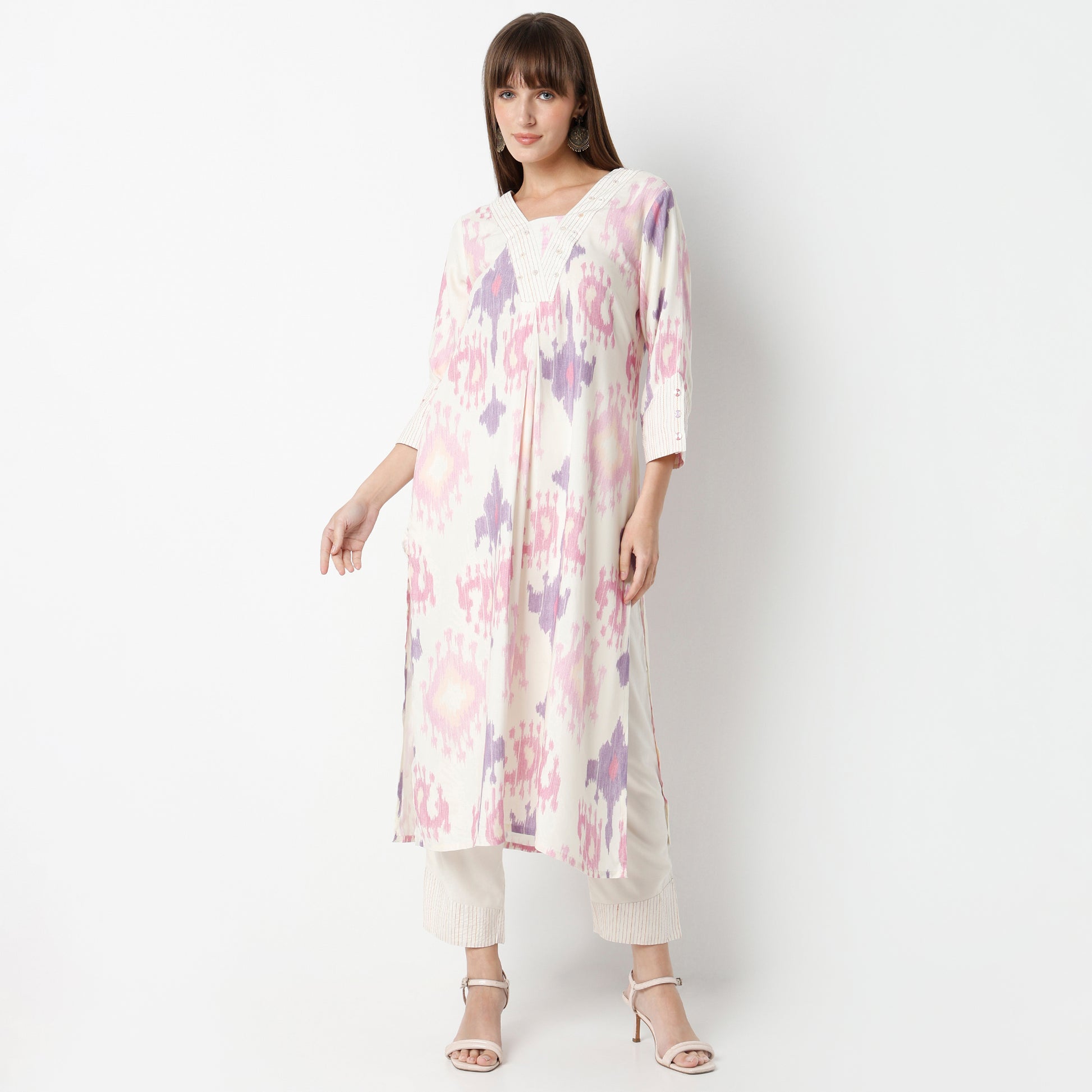 Straight Fit Printed V Neck Kurta with Pant Set