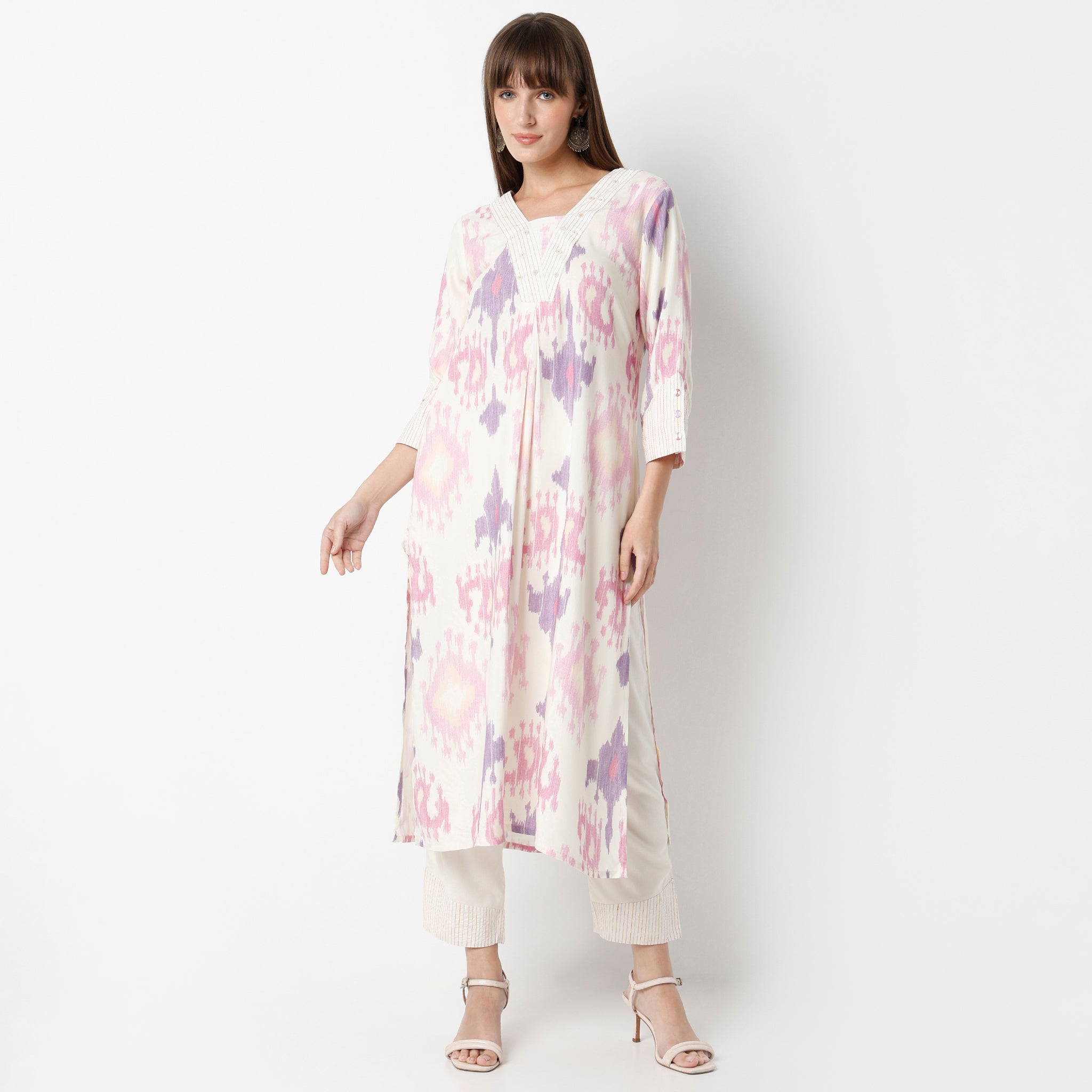 Straight Fit Printed V Neck Kurta with Pant Set