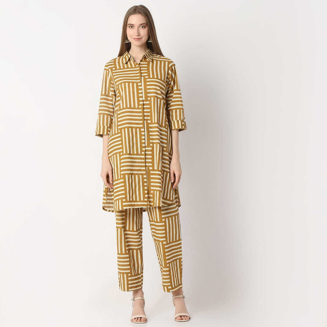 Straight Fit Printed Shirt Collar Kurta with Pant Set