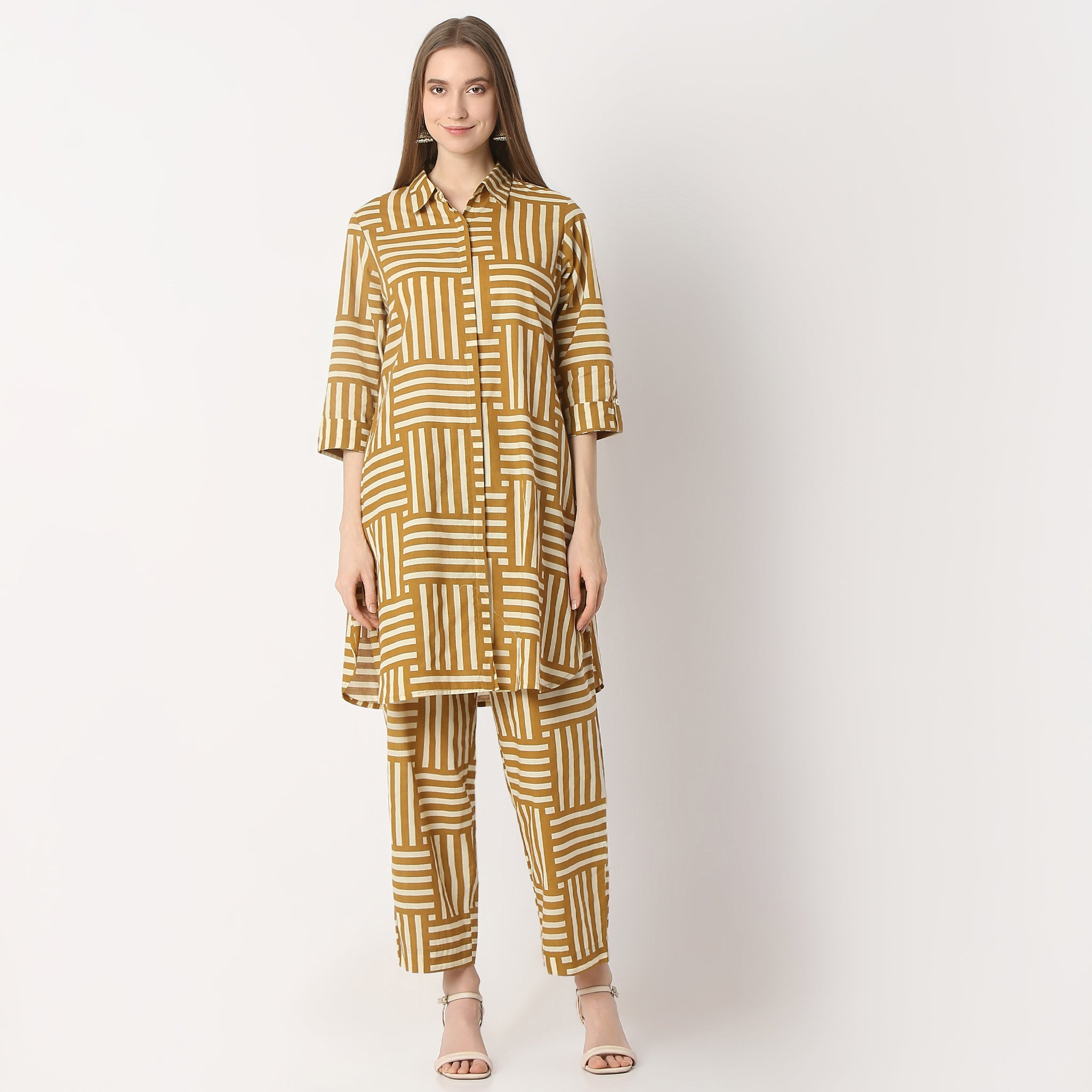 Straight Fit Printed Shirt Collar Kurta with Pant Set