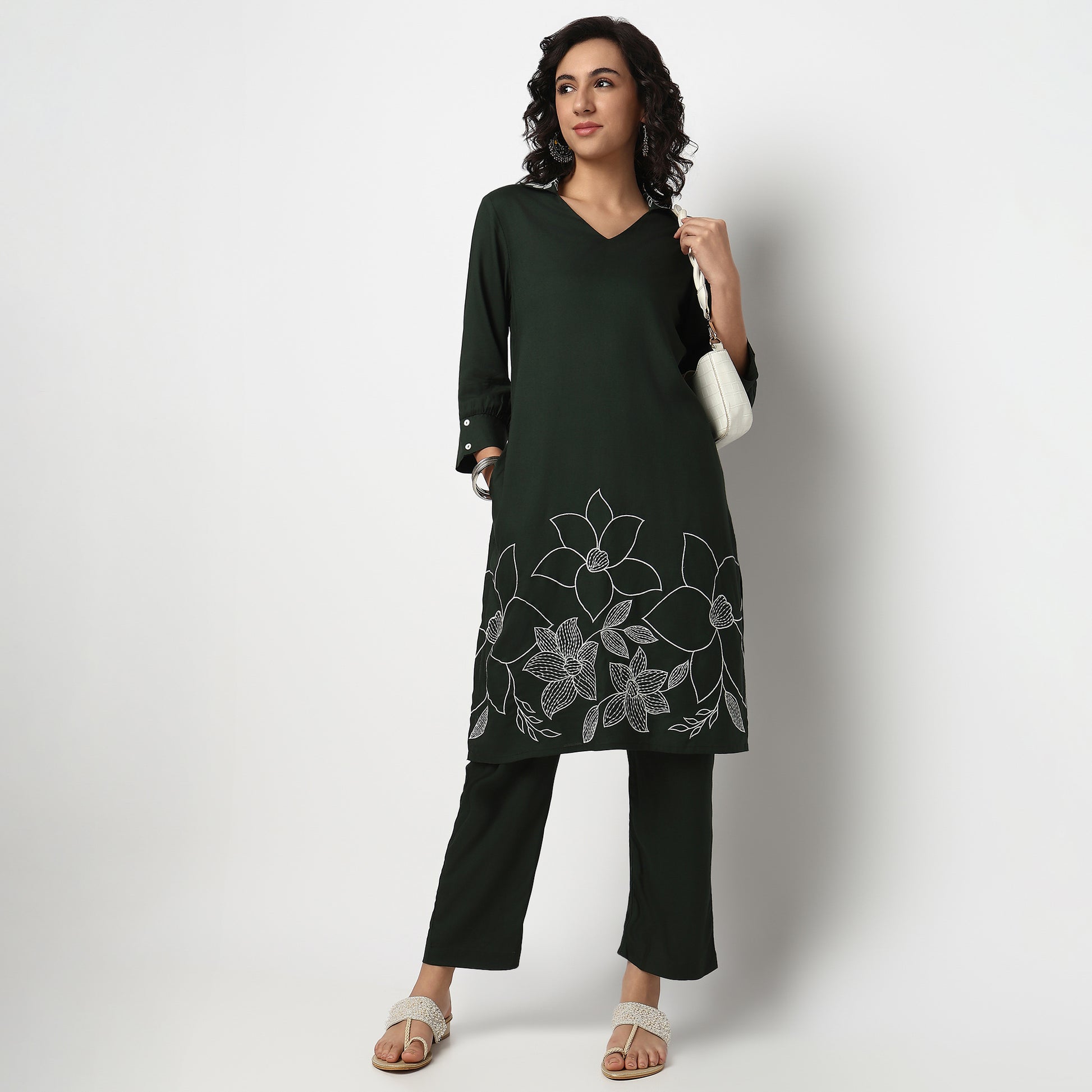 Buy Women Straight Fit Solid Three-Fourth Sleeve Kurta with Pant Set  - Style Union