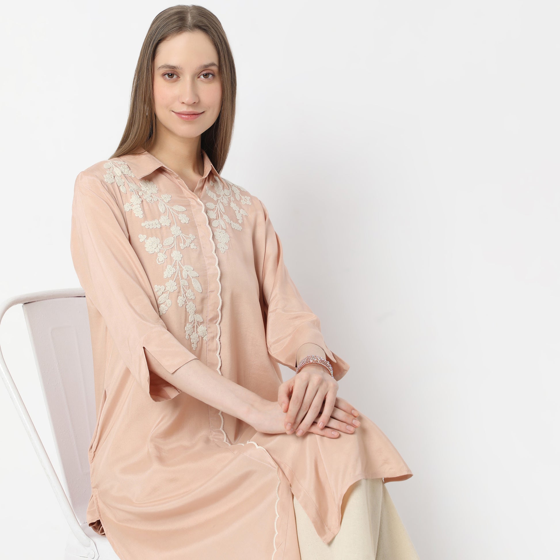 Embroidered Below Knee Straight Fit Shirt Collar Kurta