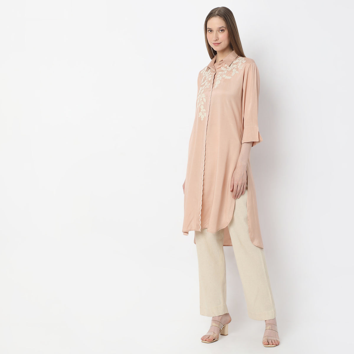 Embroidered Below Knee Straight Fit Shirt Collar Kurta