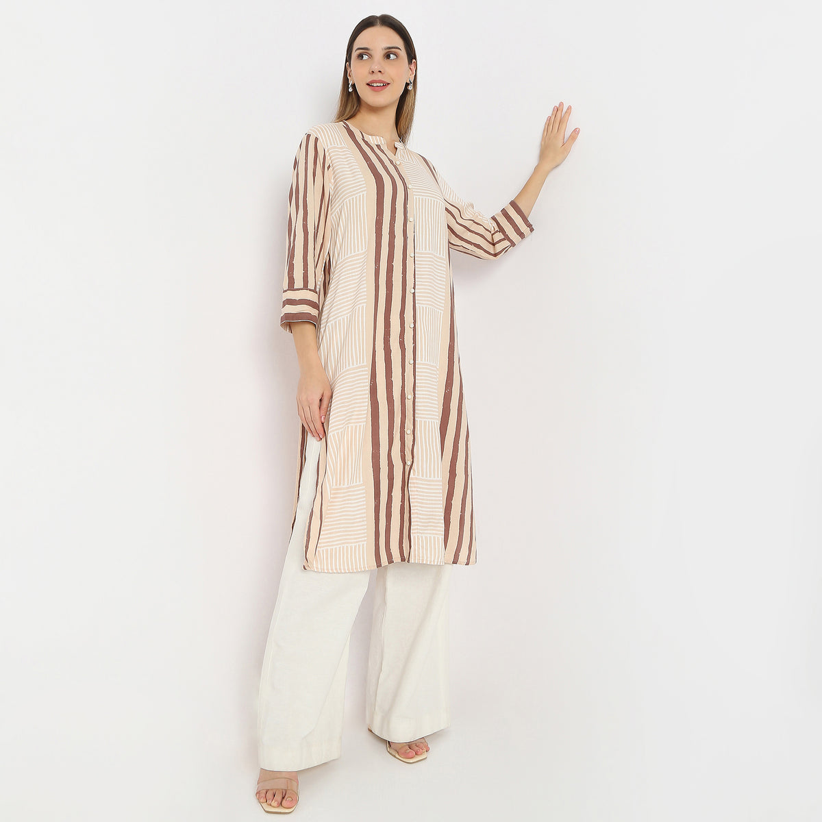 Printed Below Knee Straight Fit Band Collar Kurta