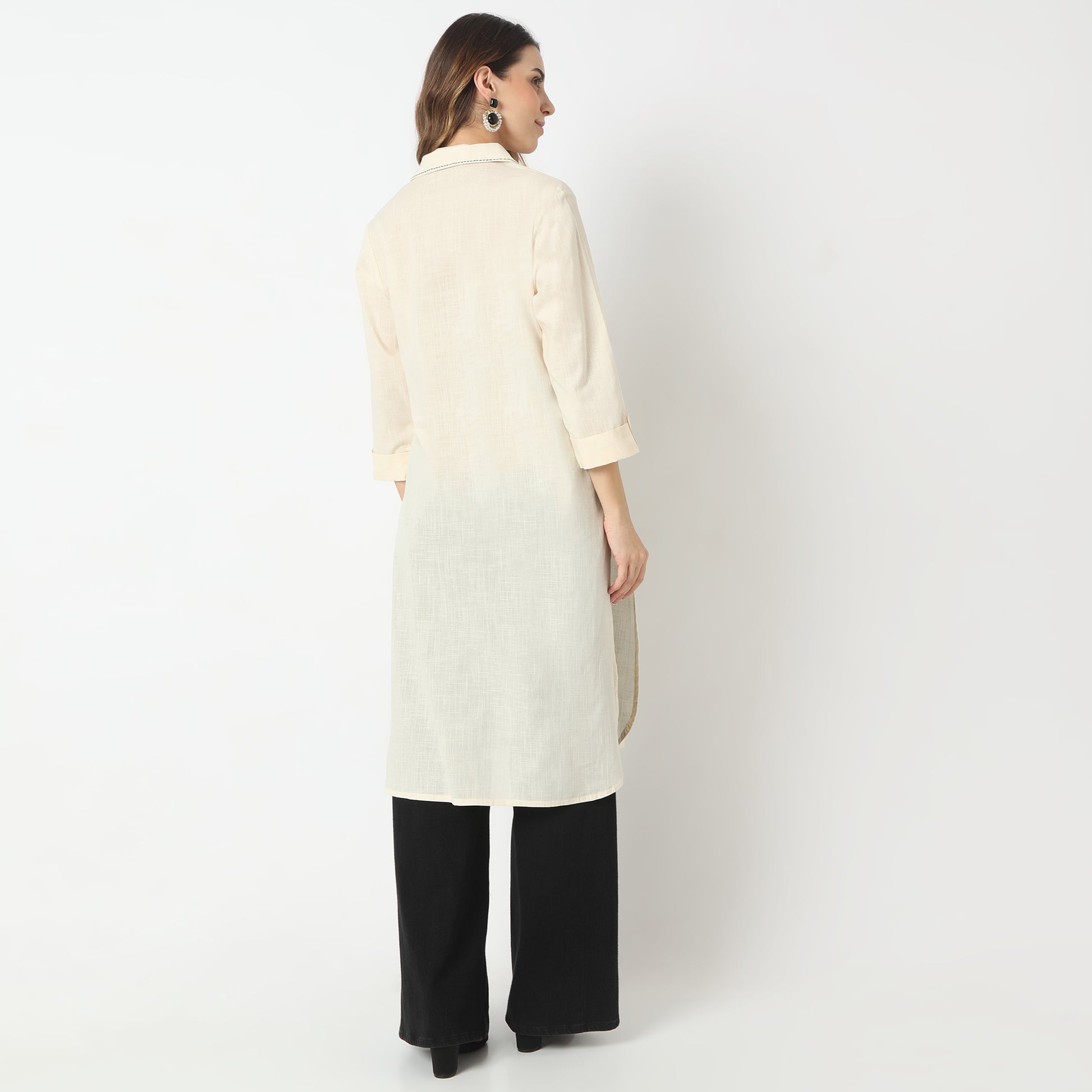 Straight Fit Embroidered Lapel Collar Kurta