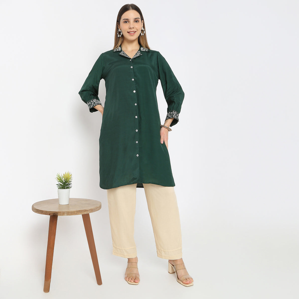 Straight Fit Embroidered Above Knee Camp Collar Kurta