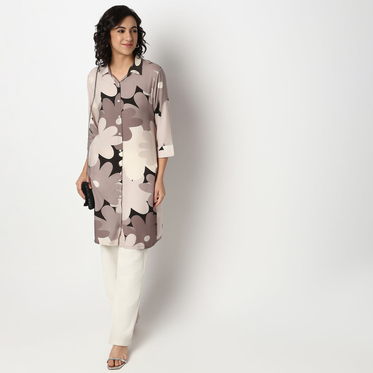 Buy Women Straight Fit Printed Three-Fourth Sleeve Kurta  - Style Union