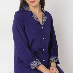 Straight Fit Embroidered Kurta