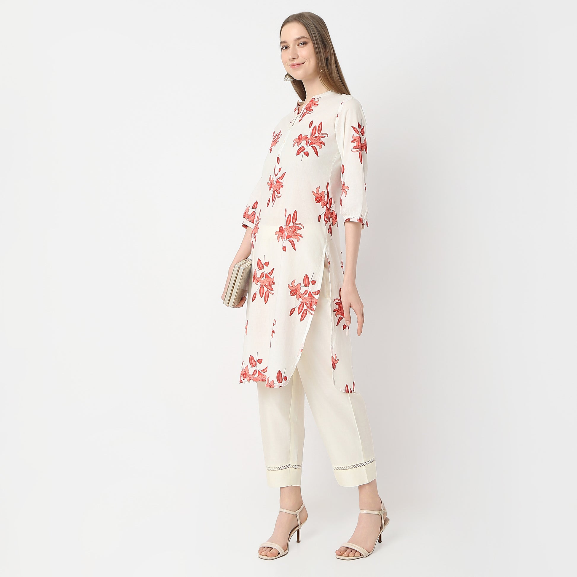 Straight Fit Solid Mid Rise Pants