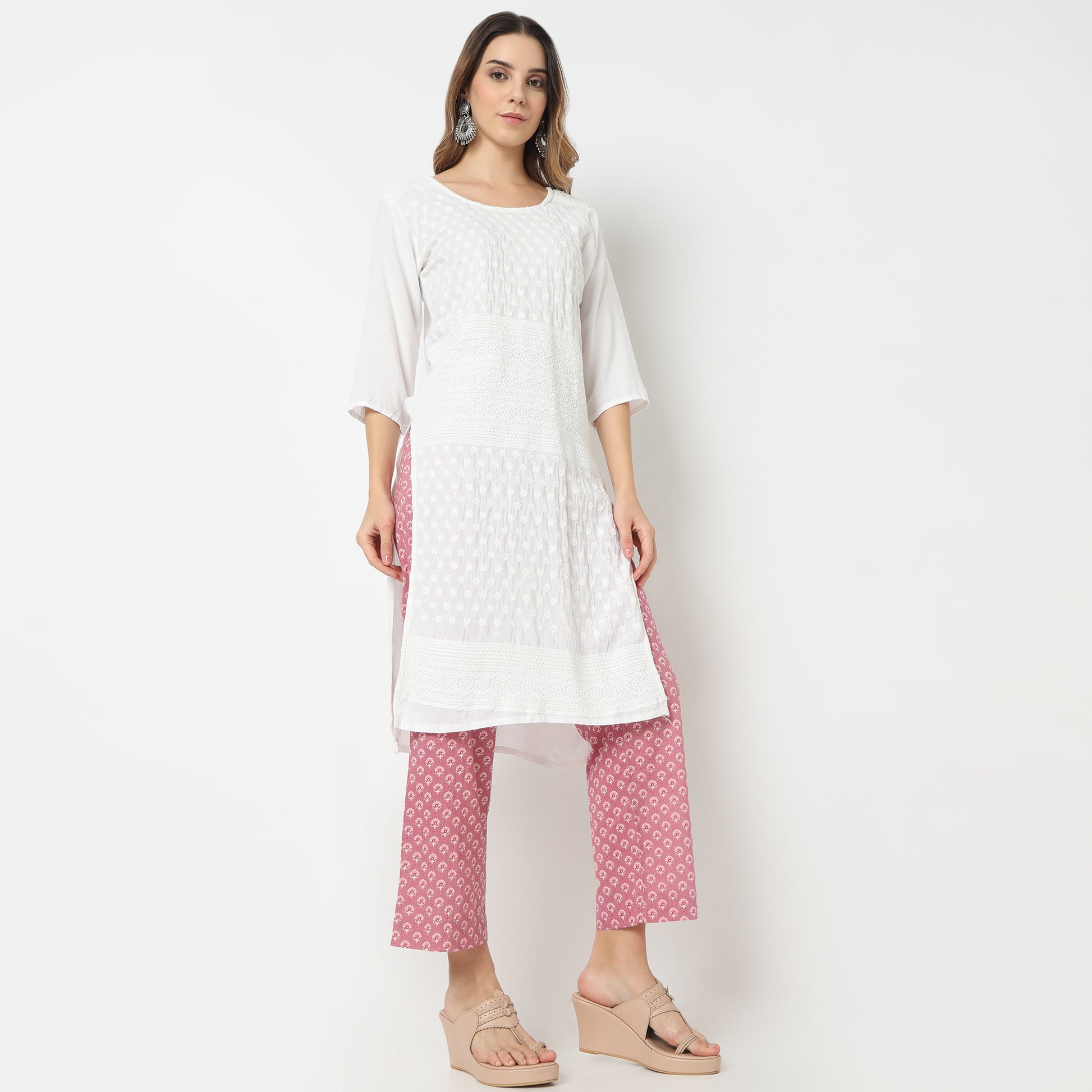 Tapered Fit Printed Ankle Length Mid Rise Pants