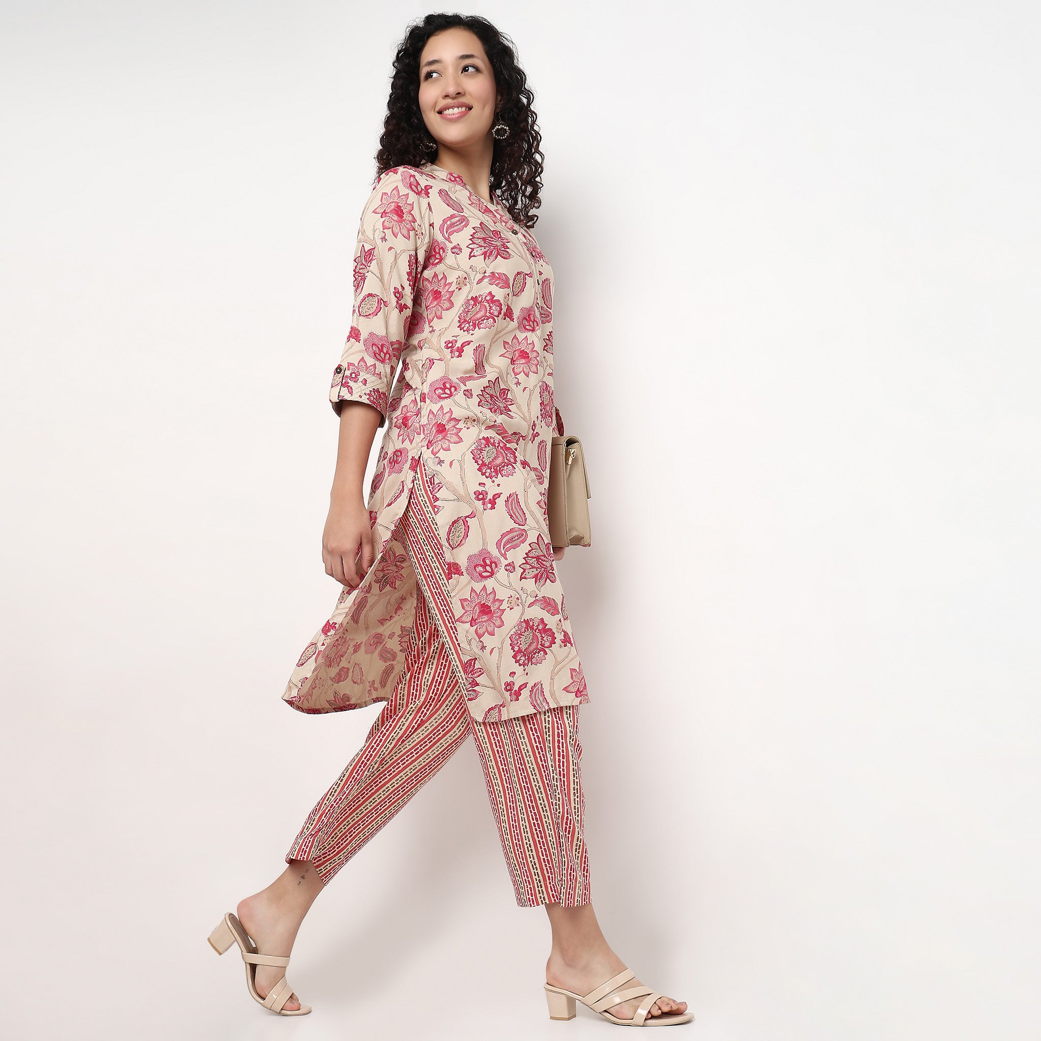 Essential Printed Straight Pants