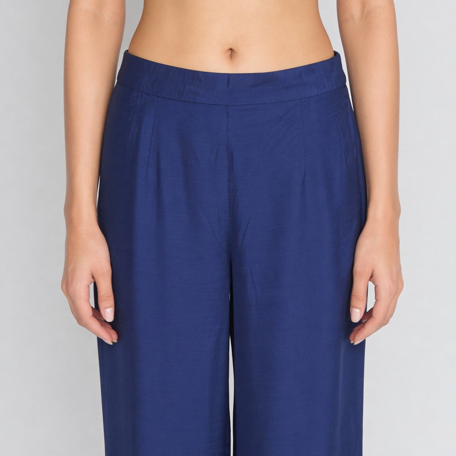 Solid Mid Rise Travel Pants