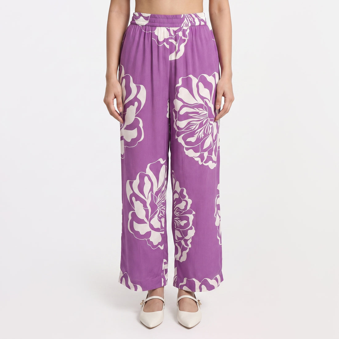 Printed Straight Mid Rise Pants