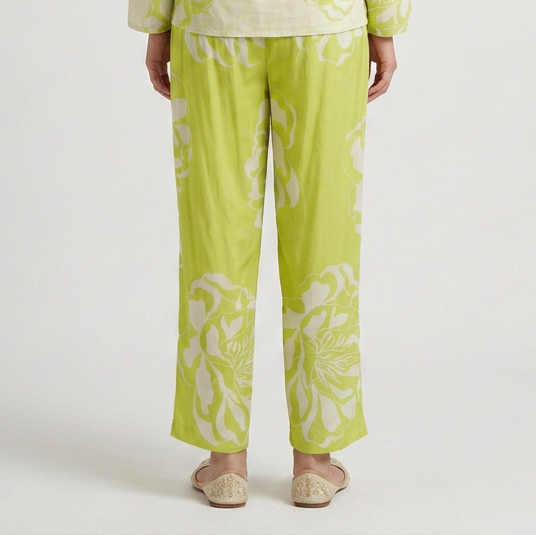 Printed Straight Mid Rise Pants