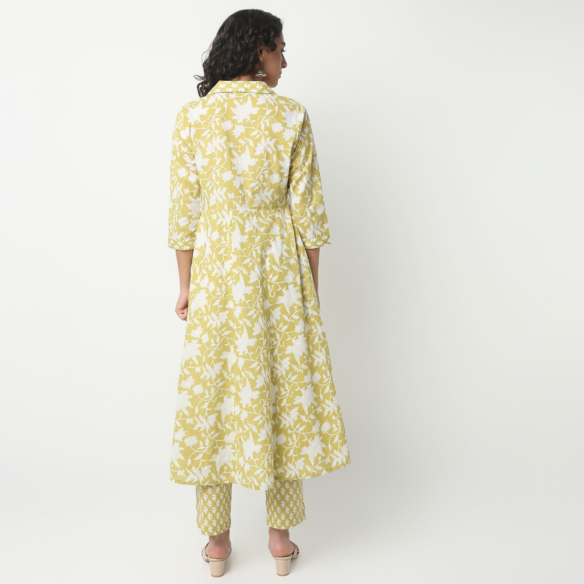 Flare Fit Printed Lapel Collar Kurta with Pant Set