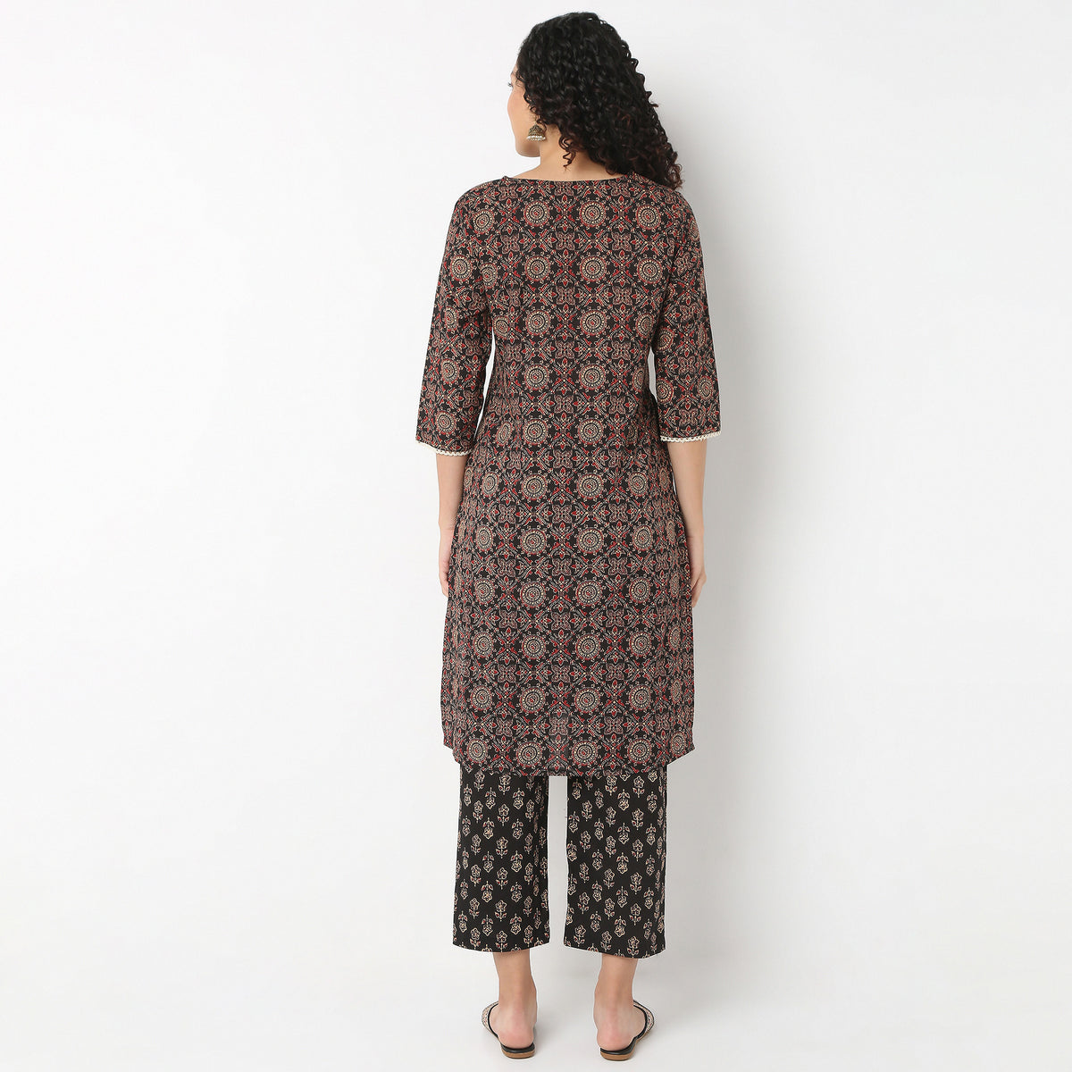 Printed Straight Kurta With Pant Set