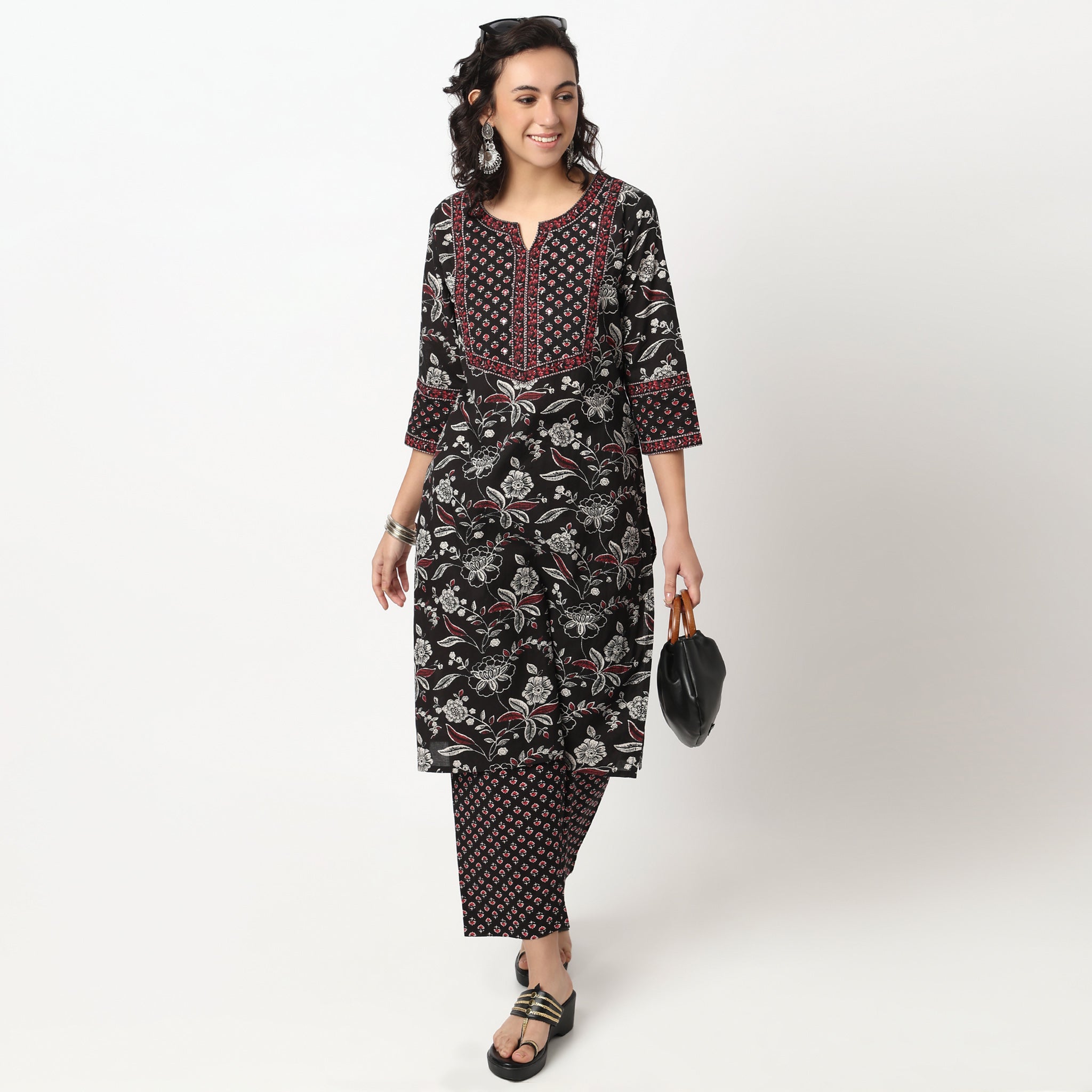 Buy Women Straight Fit Printed Three-Fourth Sleeve Kurta with Pant Set  - Style Union