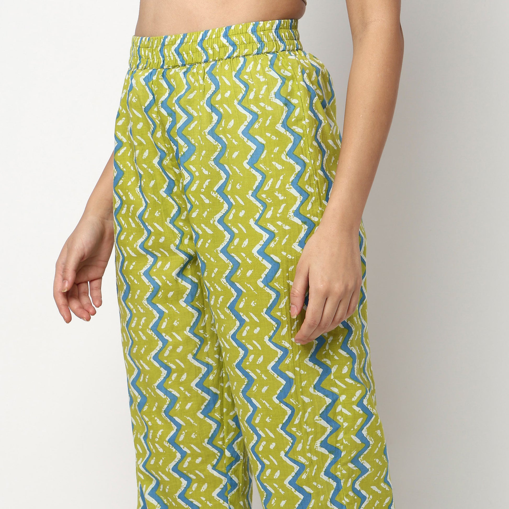 Buy Women Flare Fit Printed Three-Fourth Sleeve Kurta with Pant Set  - Style Union