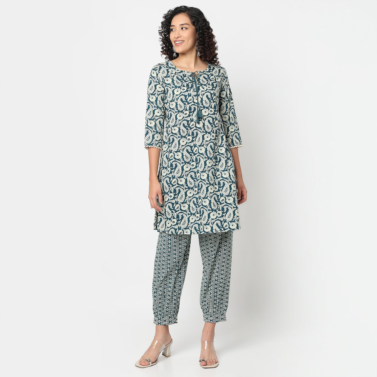 Straight Fit Printed Kurta with Pant Set