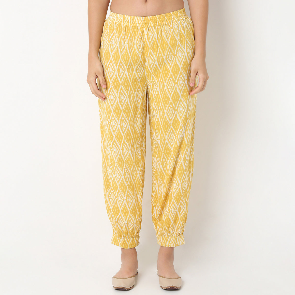 Printed Straight Kurta With Pant Set