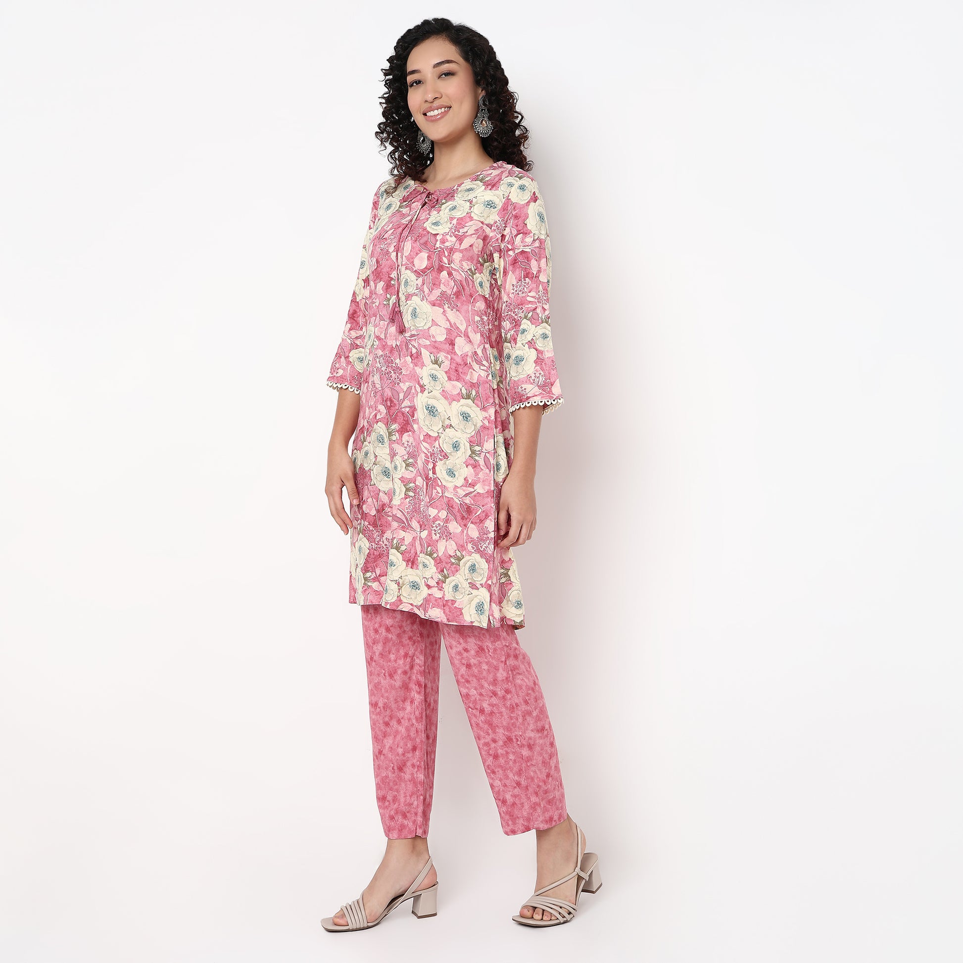 Floral Print Straight Kurta With Pant Set