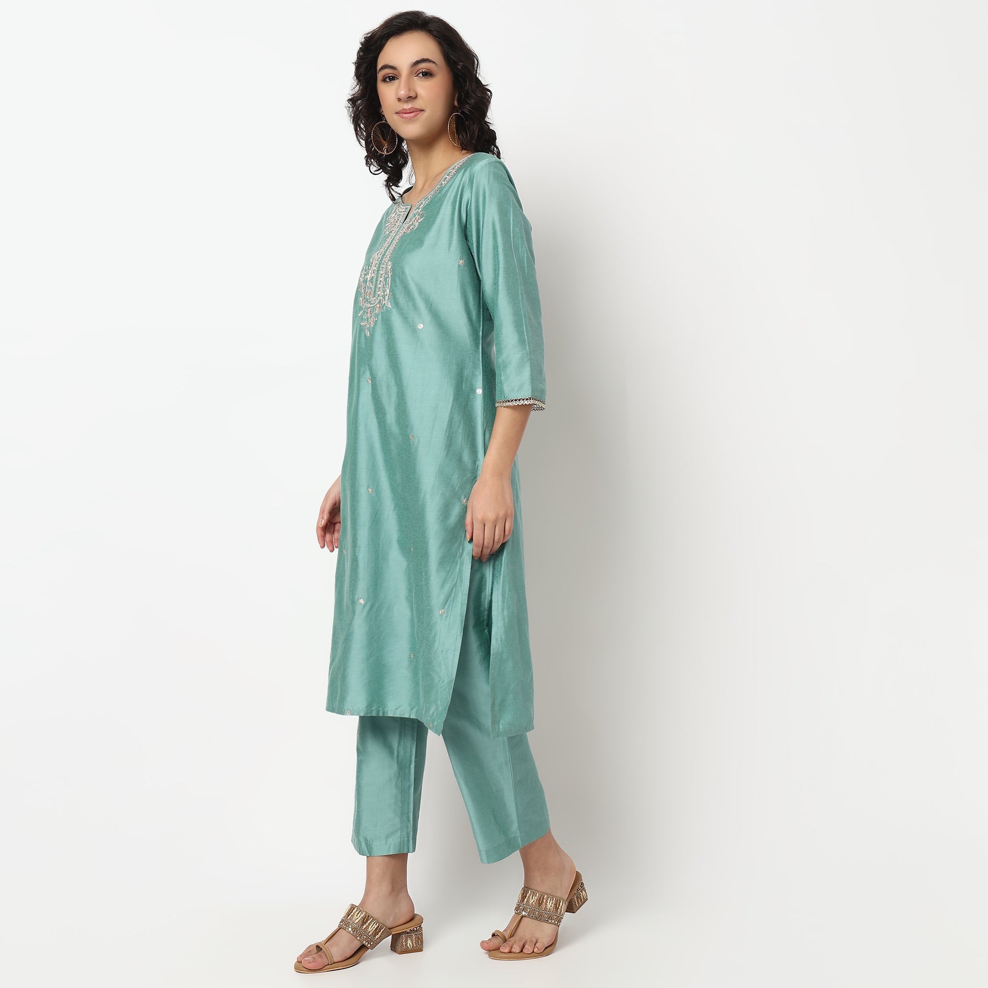 Buy Women Straight Fit Embroidered Three-Fourth Sleeve Kurta with Pant Set  - Style Union