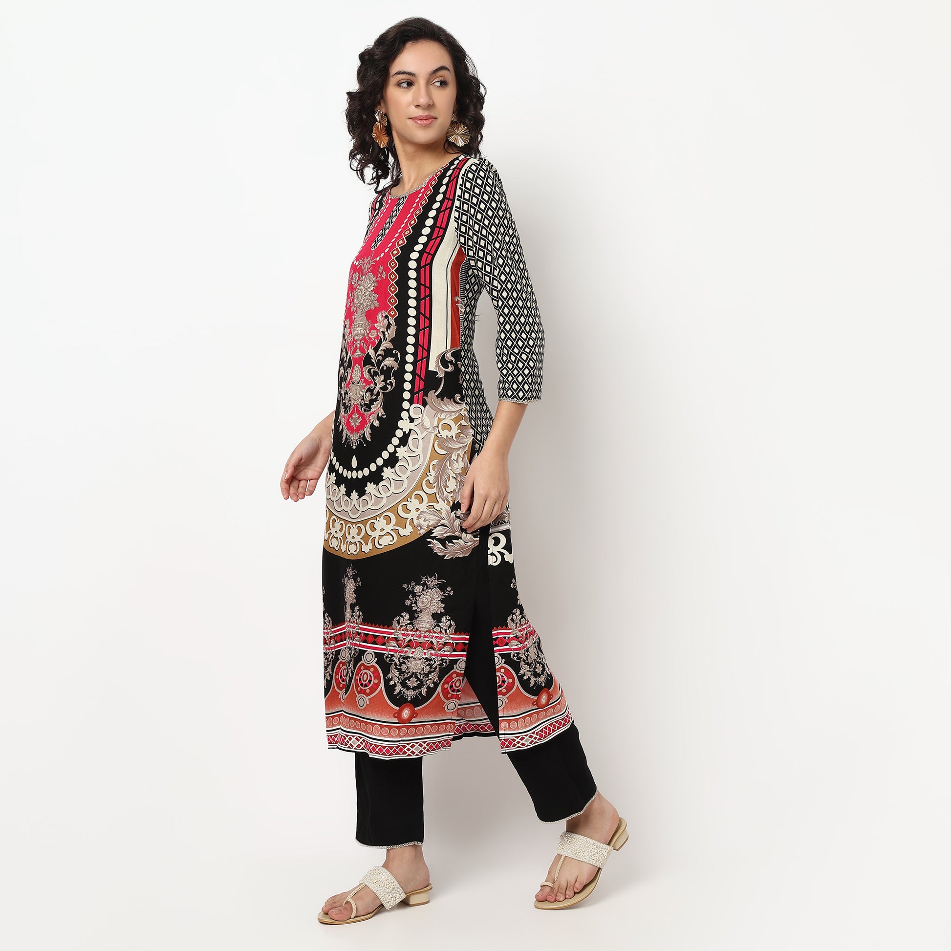 Buy Women Straight Fit Printed Three-Fourth Sleeve Kurta with Pant Set  - Style Union