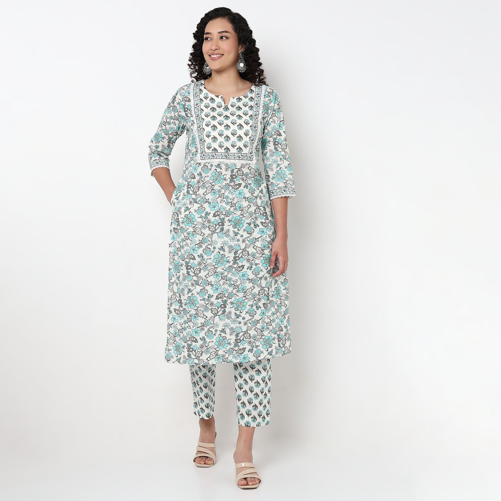 Floral Print Straight Kurta and Pant with Dupatta Set