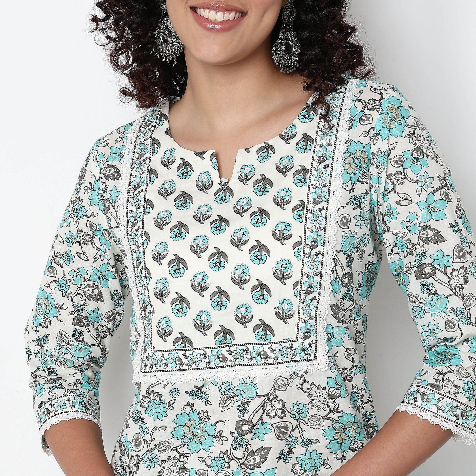 Floral Print Straight Kurta and Pant with Dupatta Set