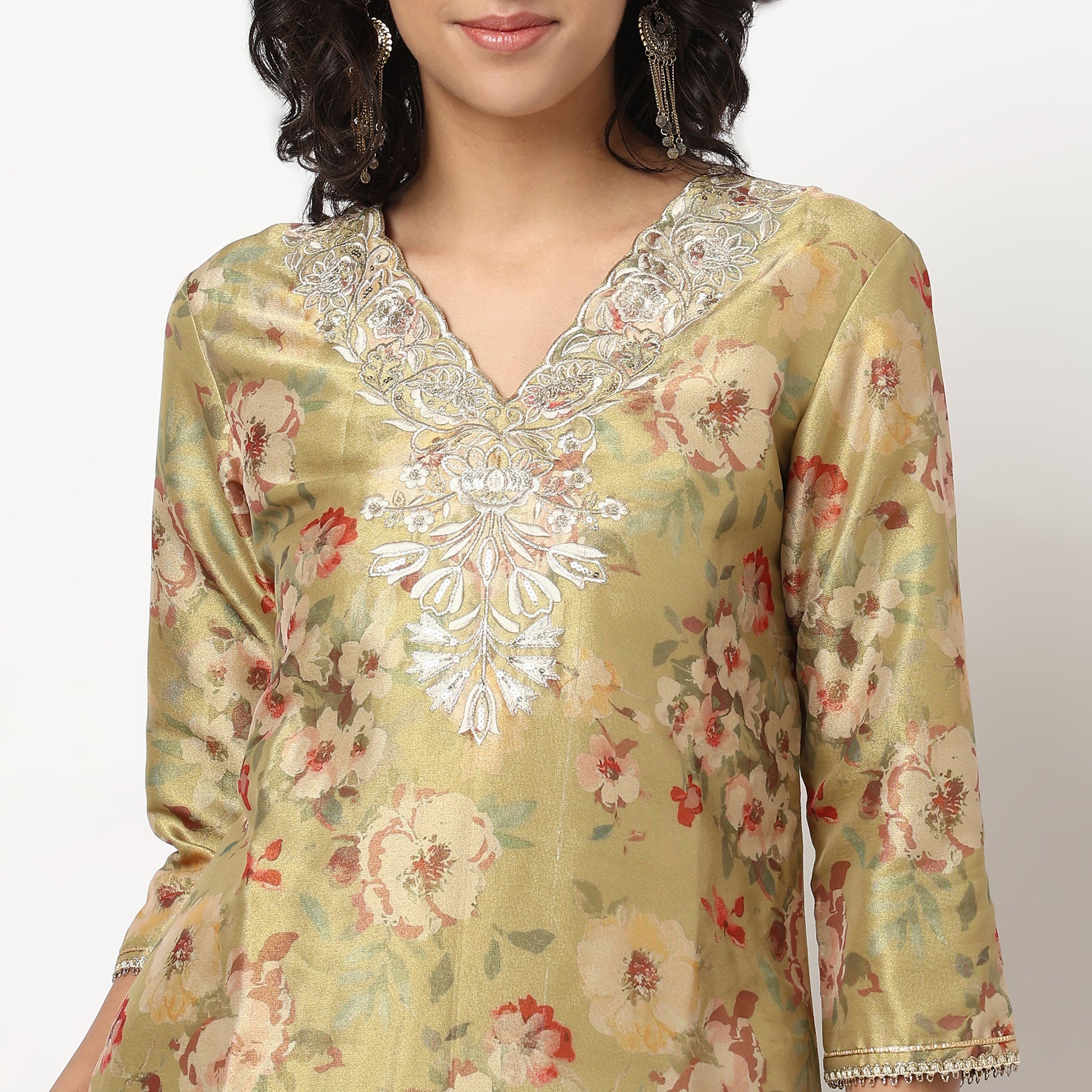 Buy Women Straight Fit Embroidered Three-Fourth Sleeve Kurta with Pant Set  - Style Union