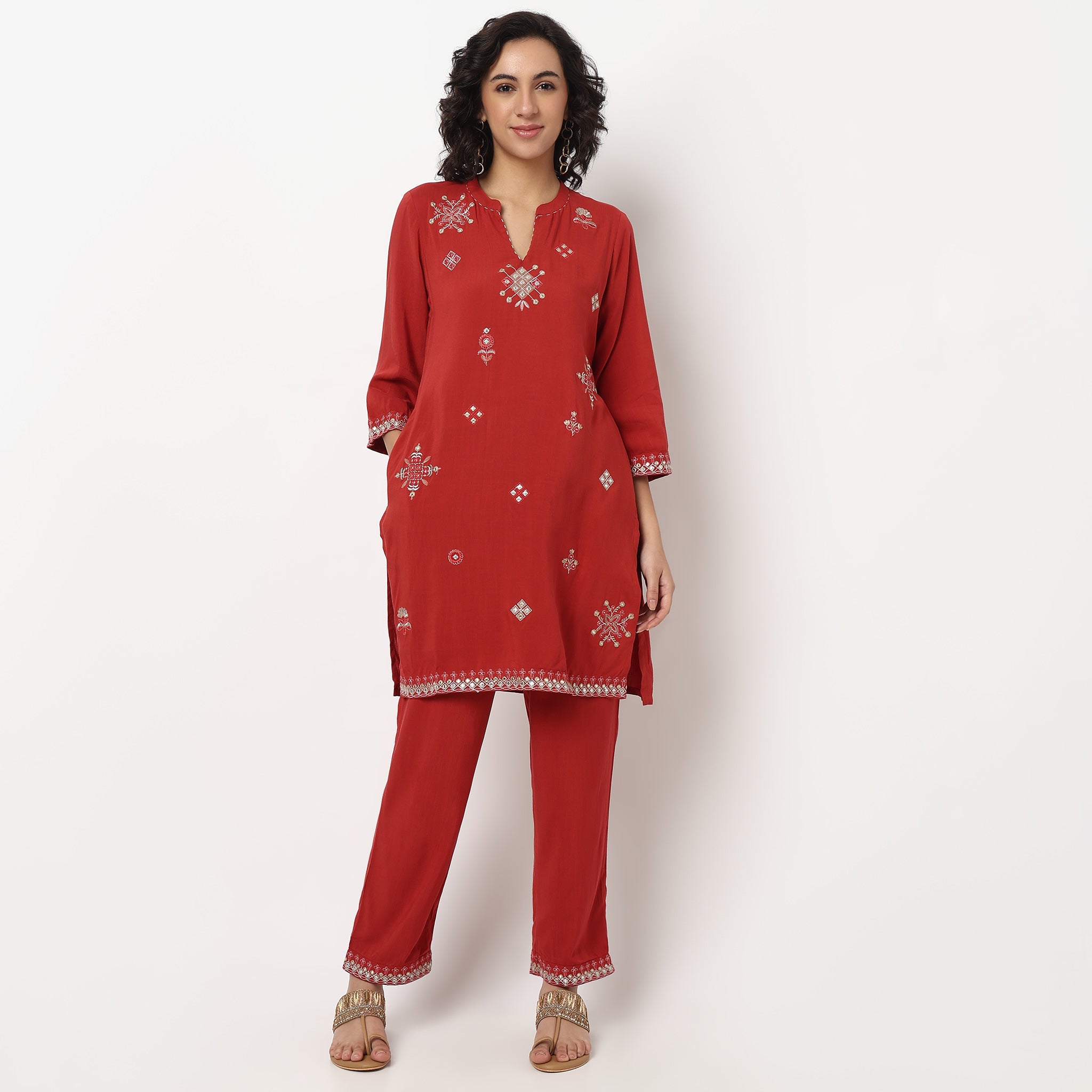 Buy Women Straight Fit Embroidered Three-Fourth Sleeve Kurta with Pant Set  - Style Union