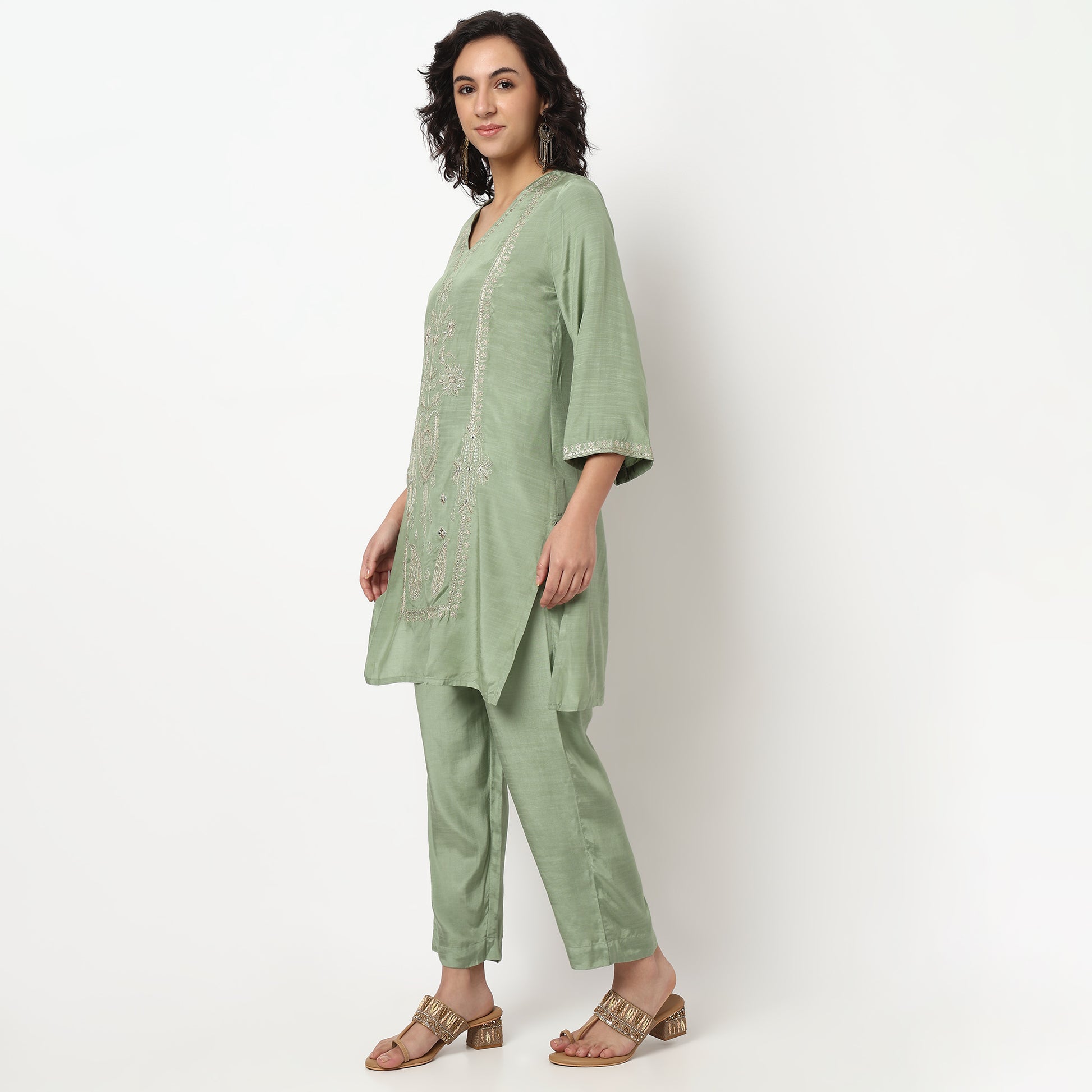 Buy Women Straight Fit Embroidered Three-Fourth Sleeve Kurta with Pant Set  - Style Union