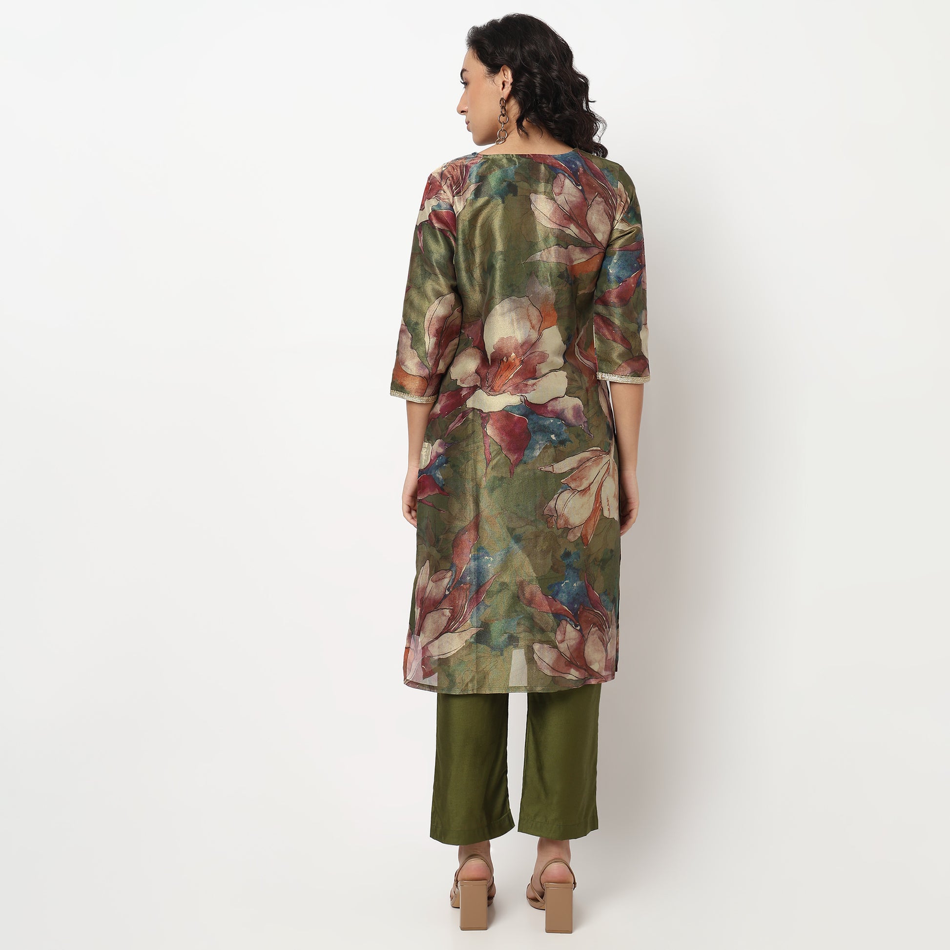 Buy Women Straight Fit Printed Three-Fourth Sleeve Kurta with Pant Set  - Style Union