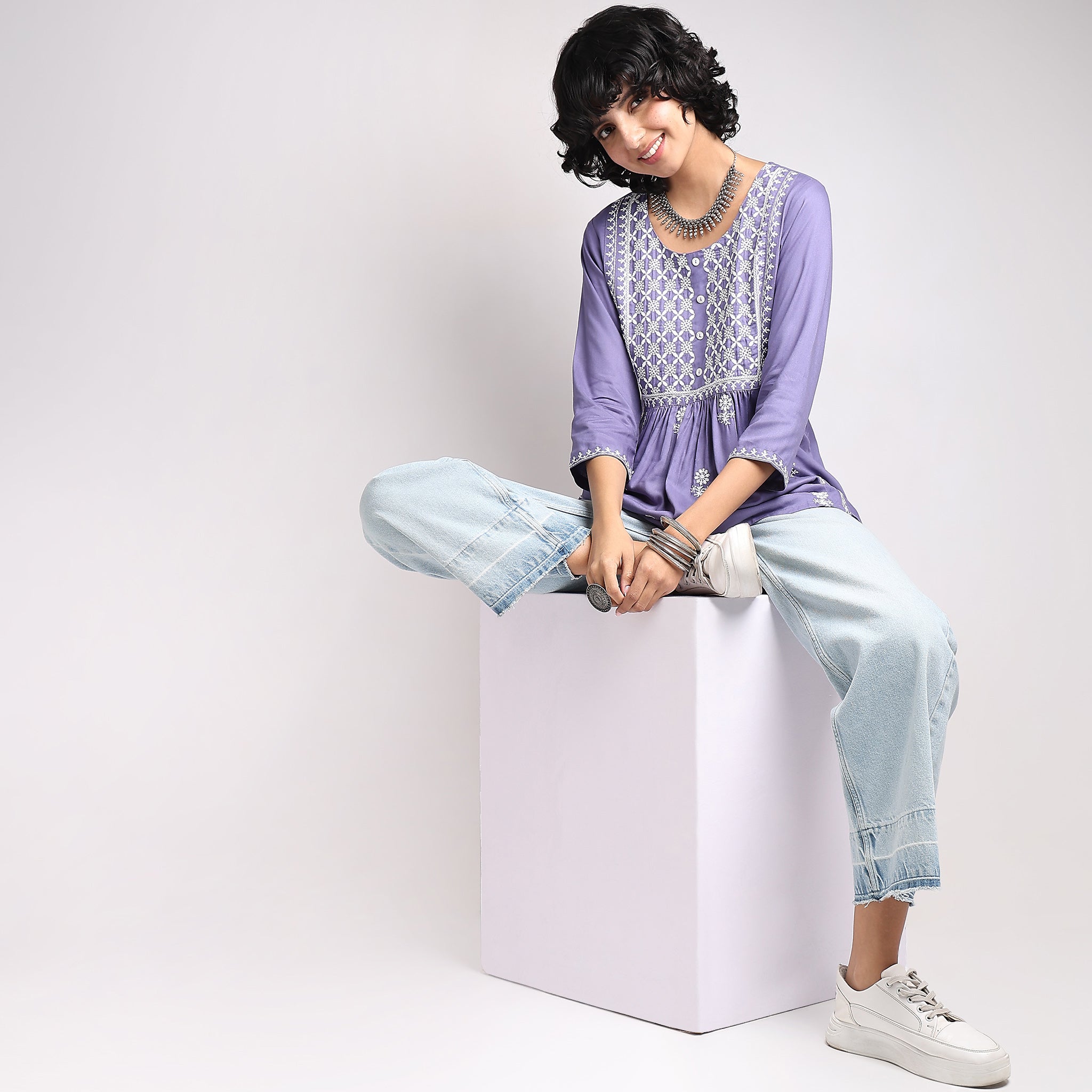 Straight Fit Embroidered Kurta