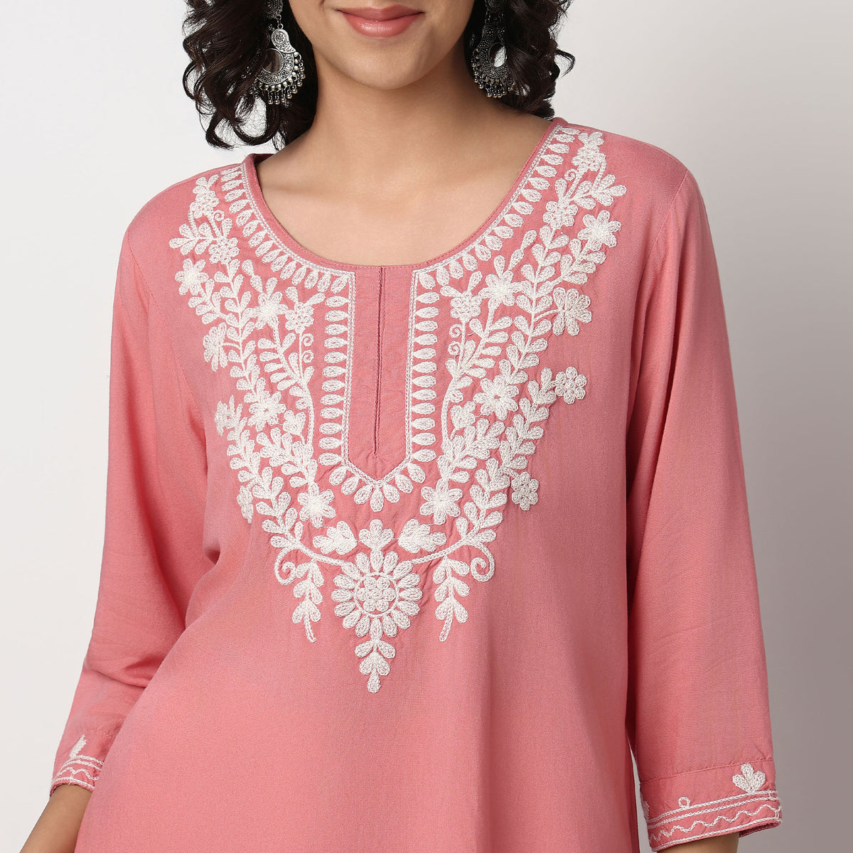 Buy Women Straight Fit Embroidered Three-Fourth Sleeve Kurta  - Style Union