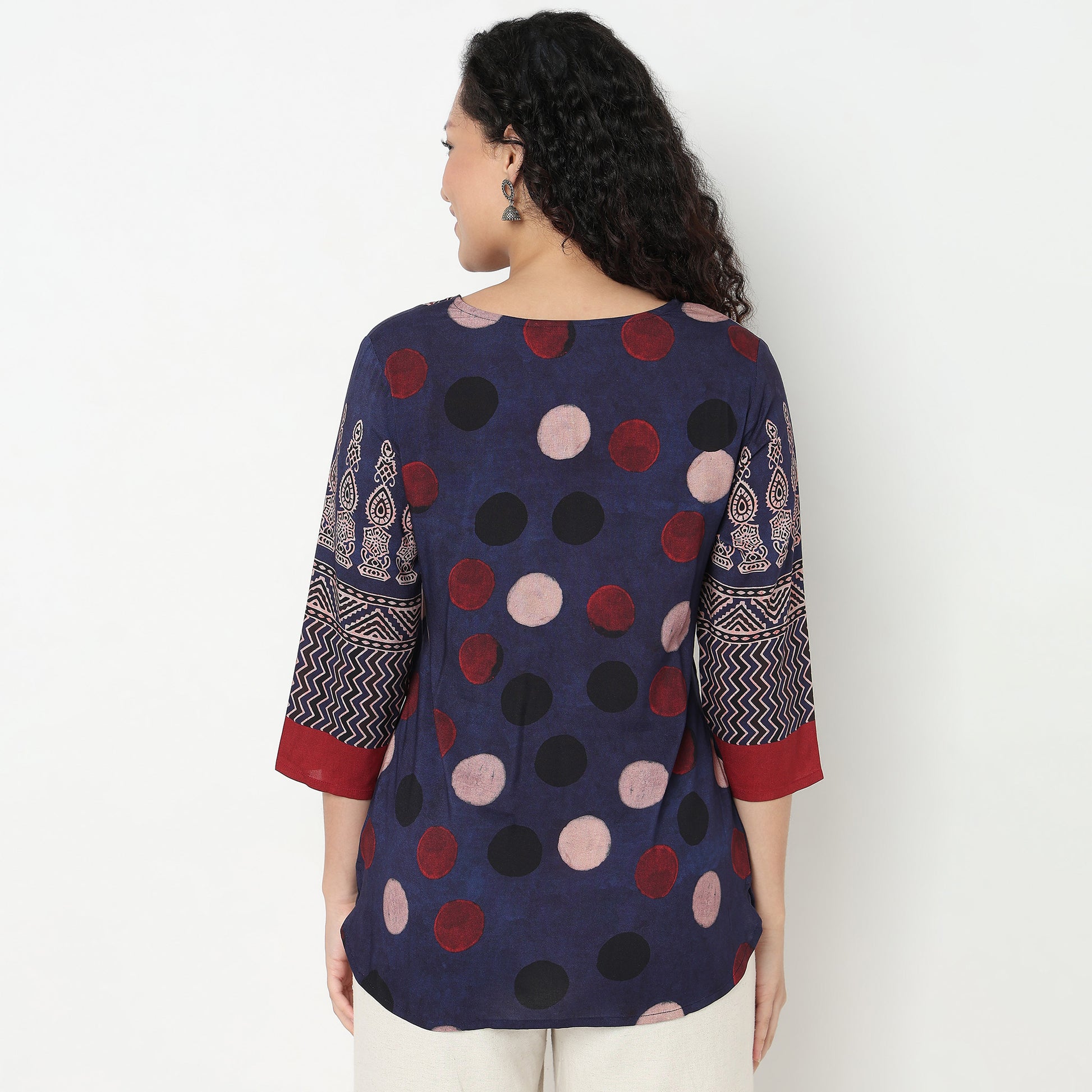 Buy Women Straight Fit Printed Three-Fourth Sleeve Kurta  - Style Union