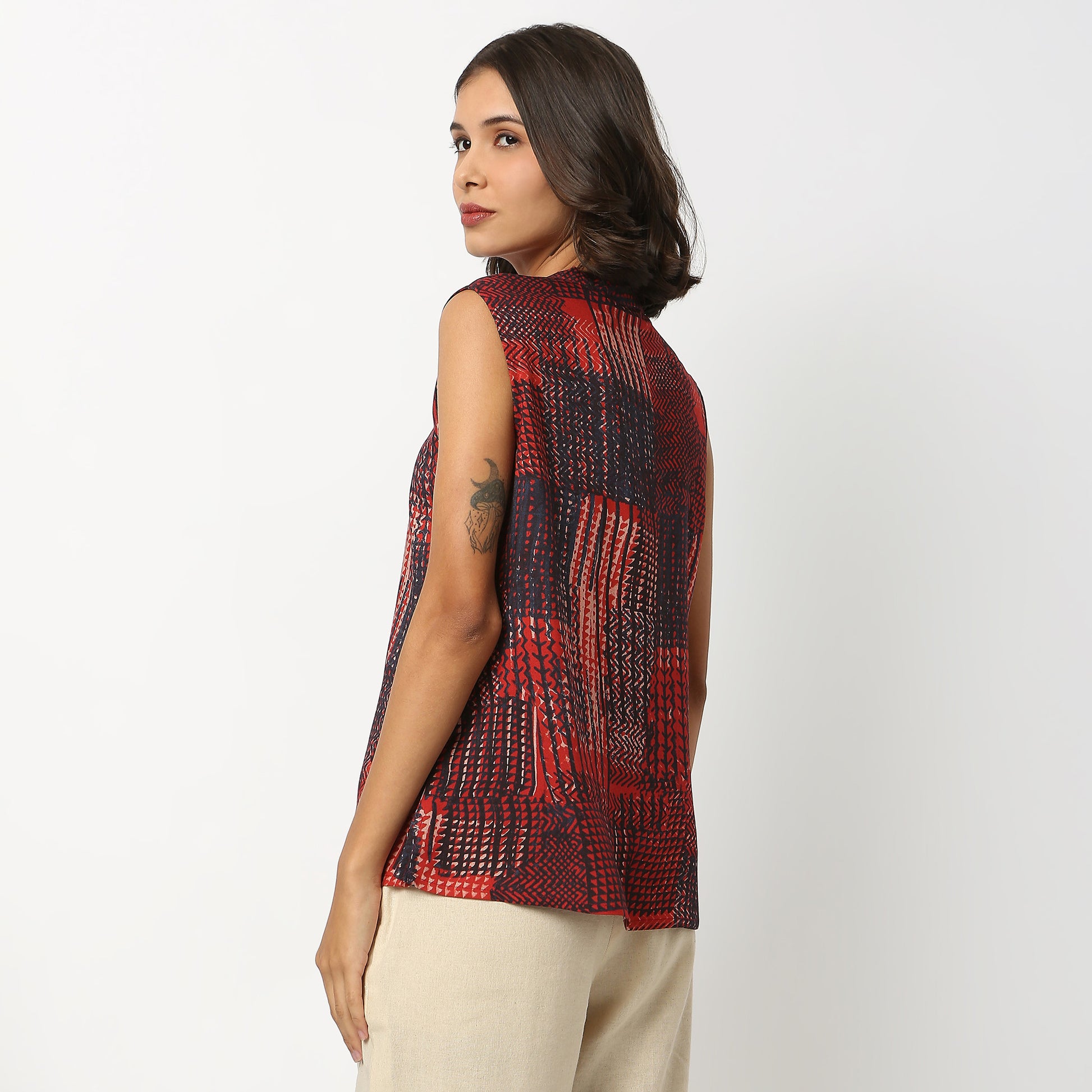 Buy Women Straight Fit Printed Sleeveless Kurta  - Style Union