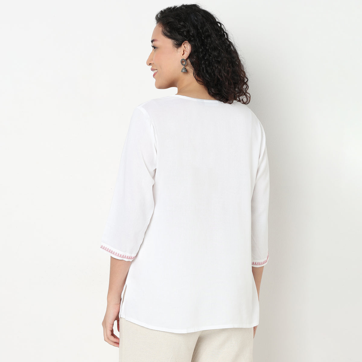 Buy Women Straight Fit Embroidered Three-Fourth Sleeve Kurta  - Style Union