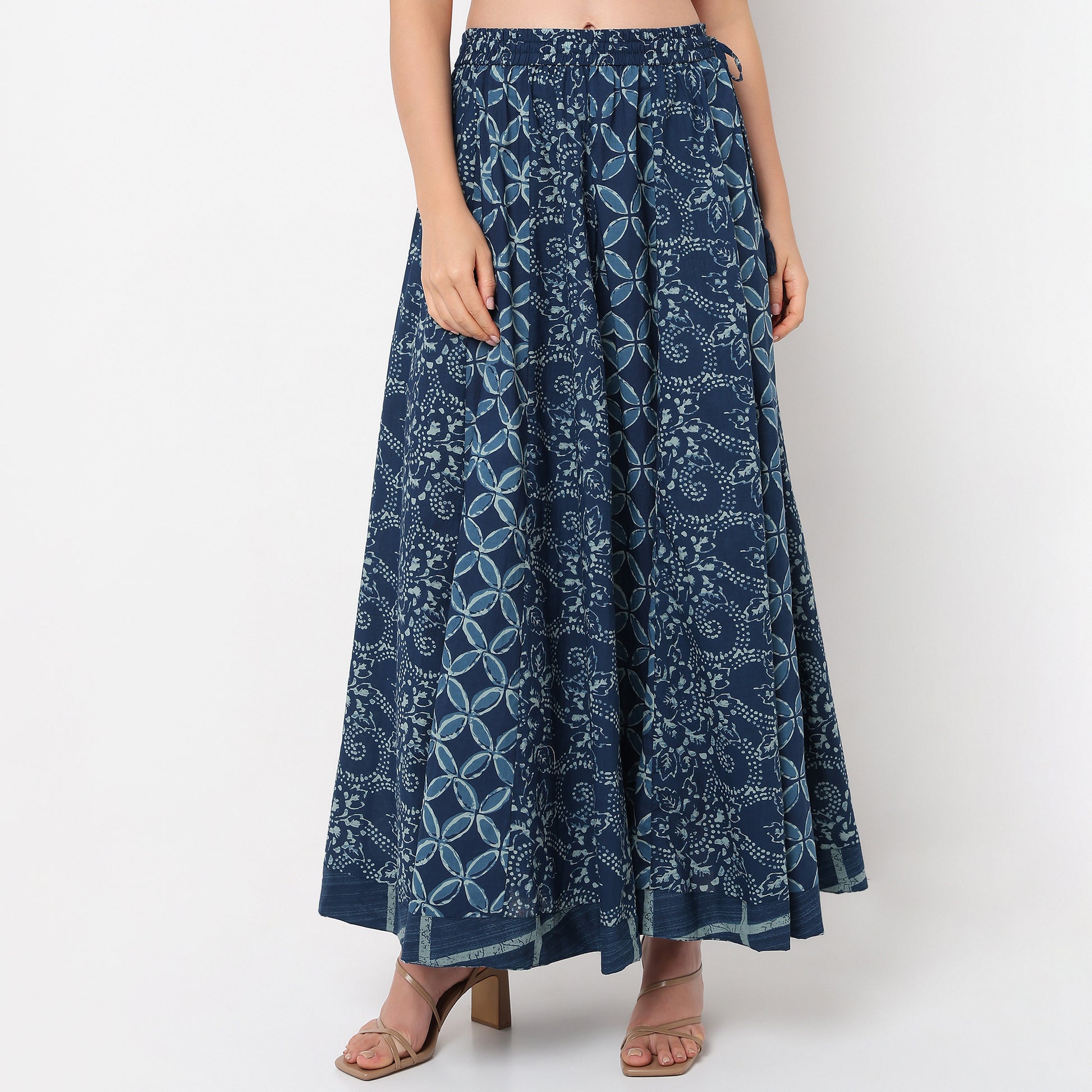 Flare Fit Mid Rise Printed Skirt
