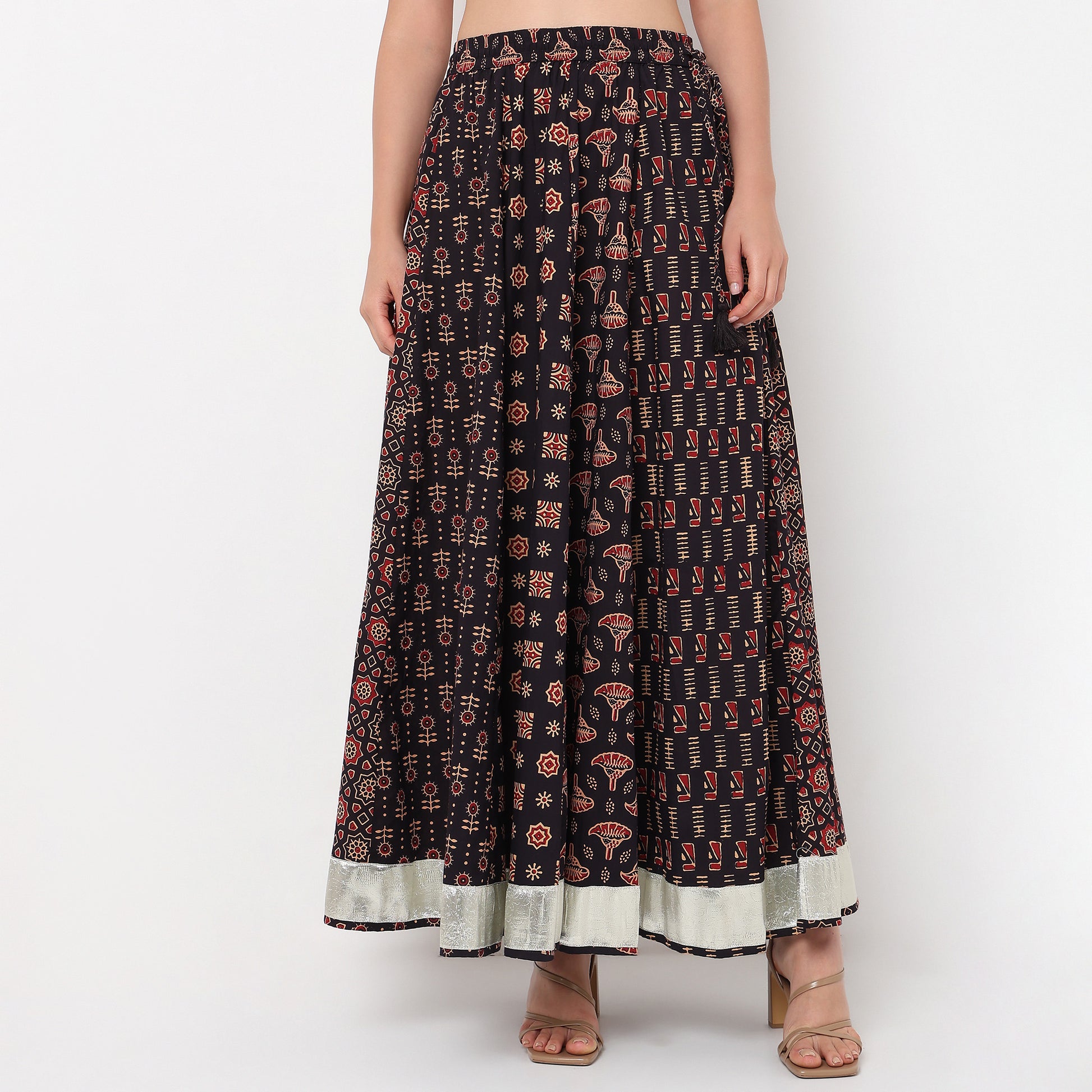 Flare Fit Mid Rise Printed Skirt