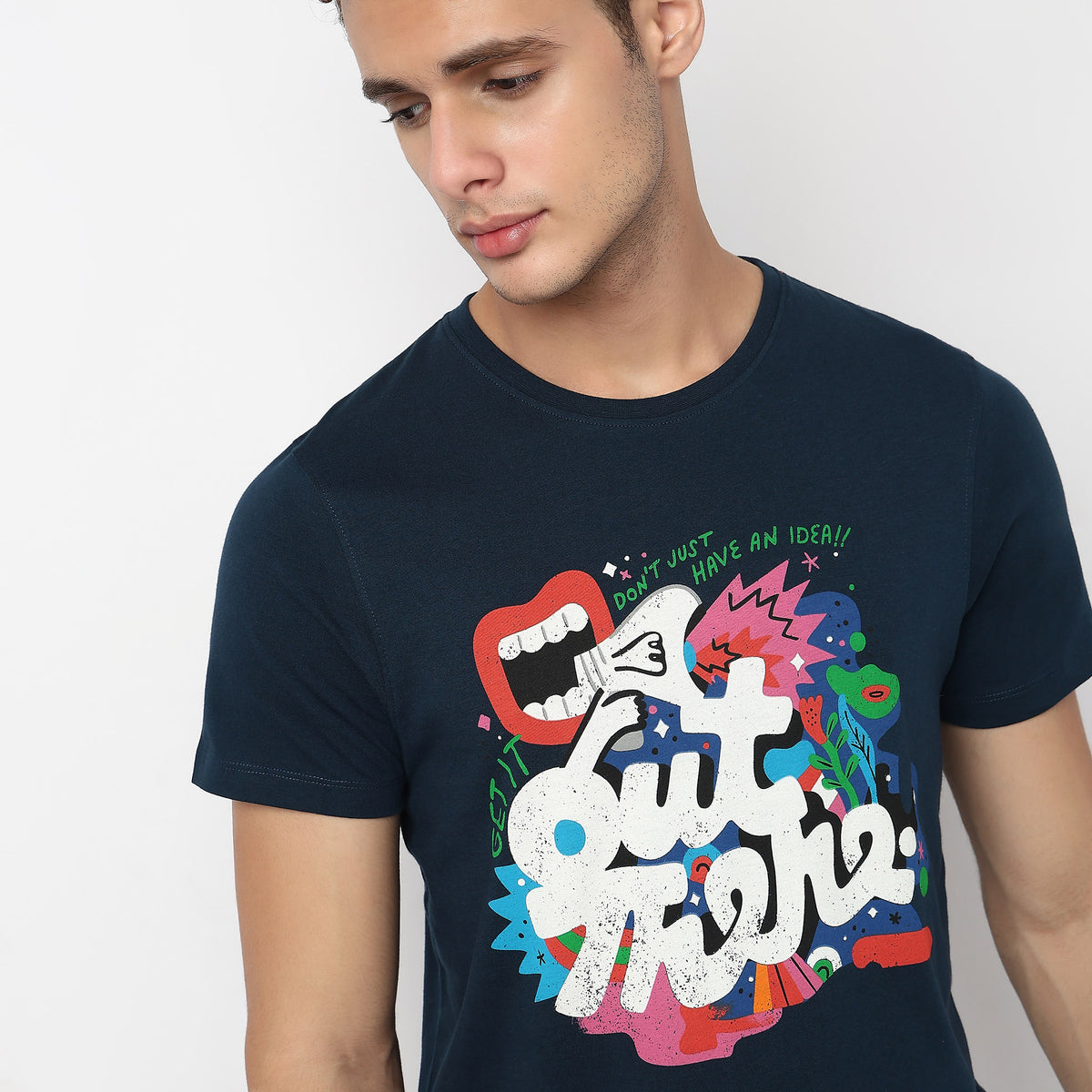 Knitted Graphic Crew Neck T-Shirt