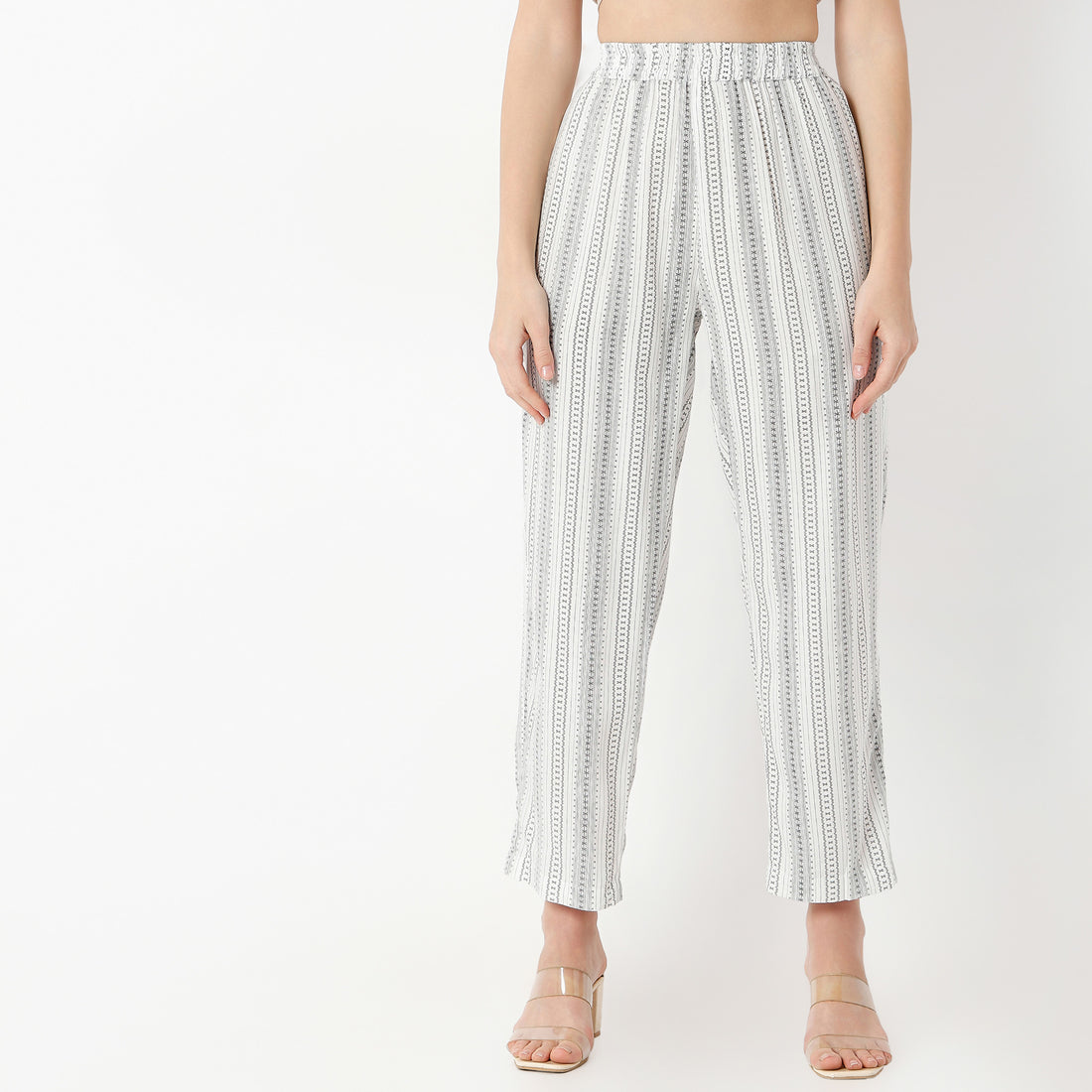 Straight Fit Printed Ankle Length Mid Rise Pants