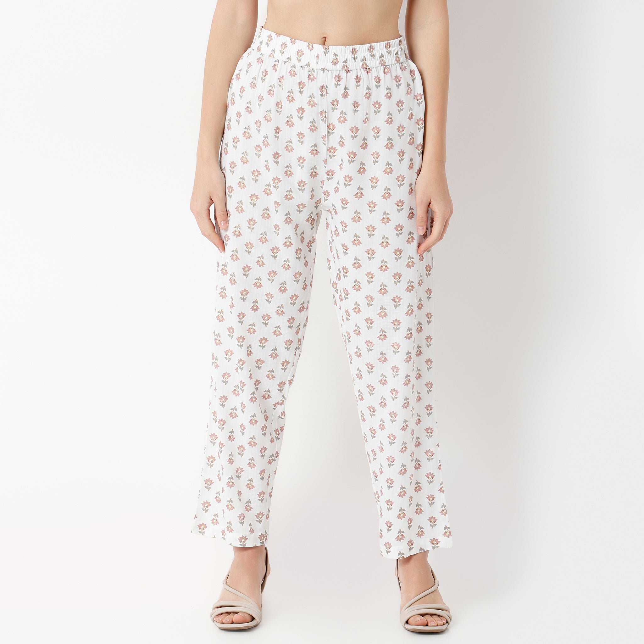 Straight Fit Printed Ankle Length Mid Rise Pants