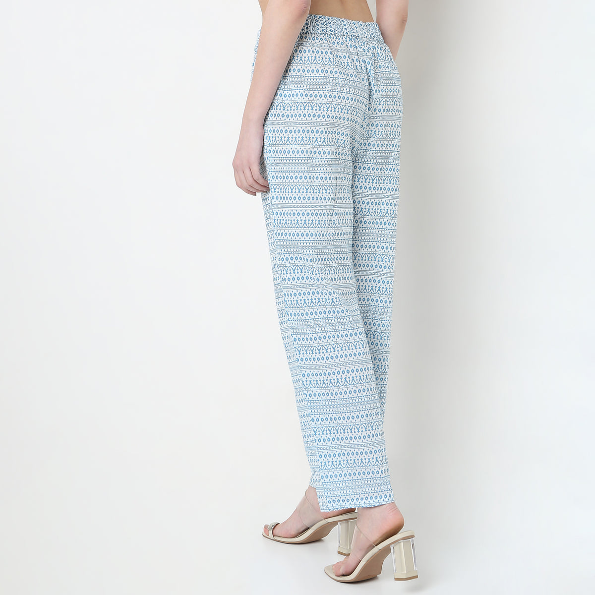 Straight Fit Printed Ankle Length Mid Rise Pants