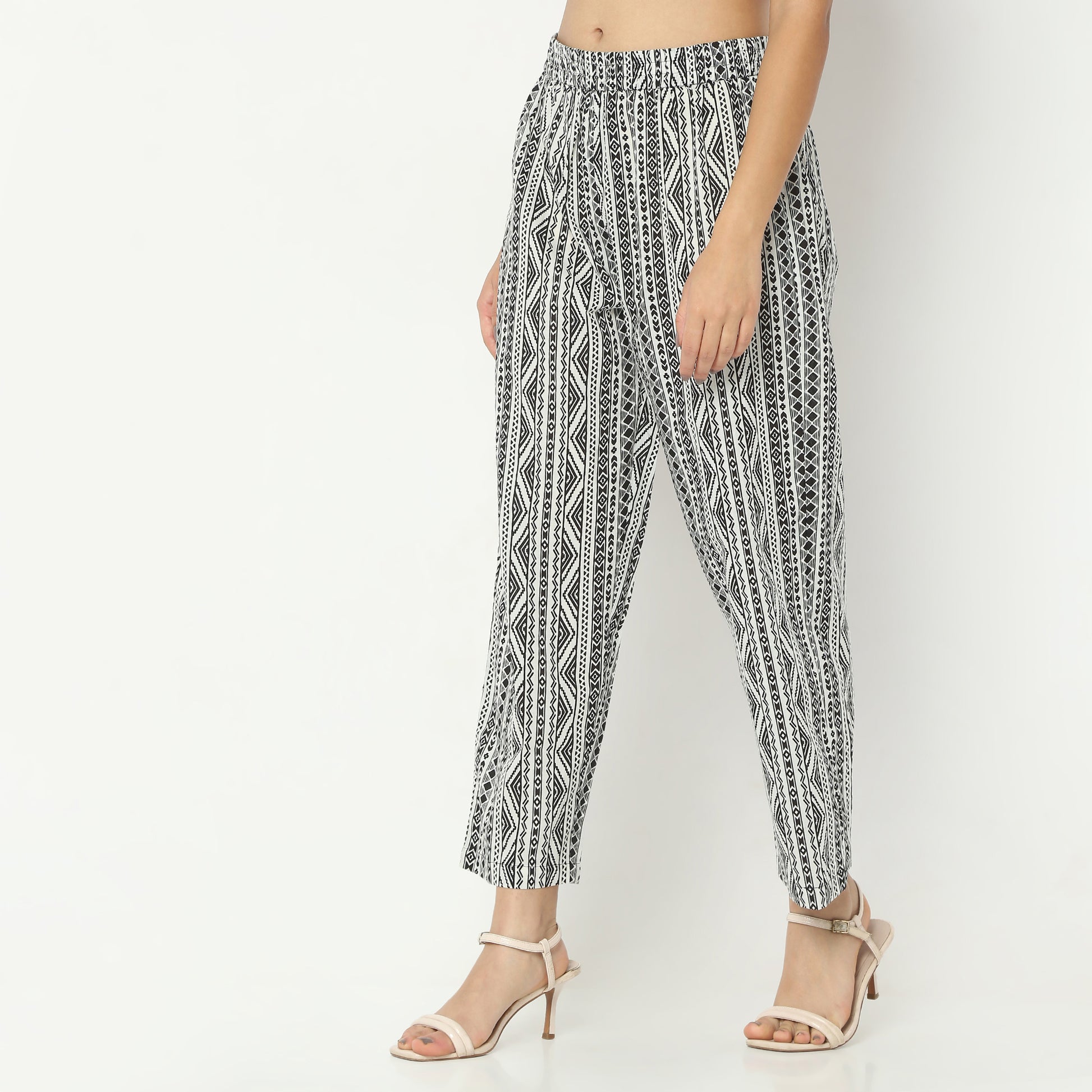 Straight Fit Printed Full Length Mid Rise Ethnic Pants