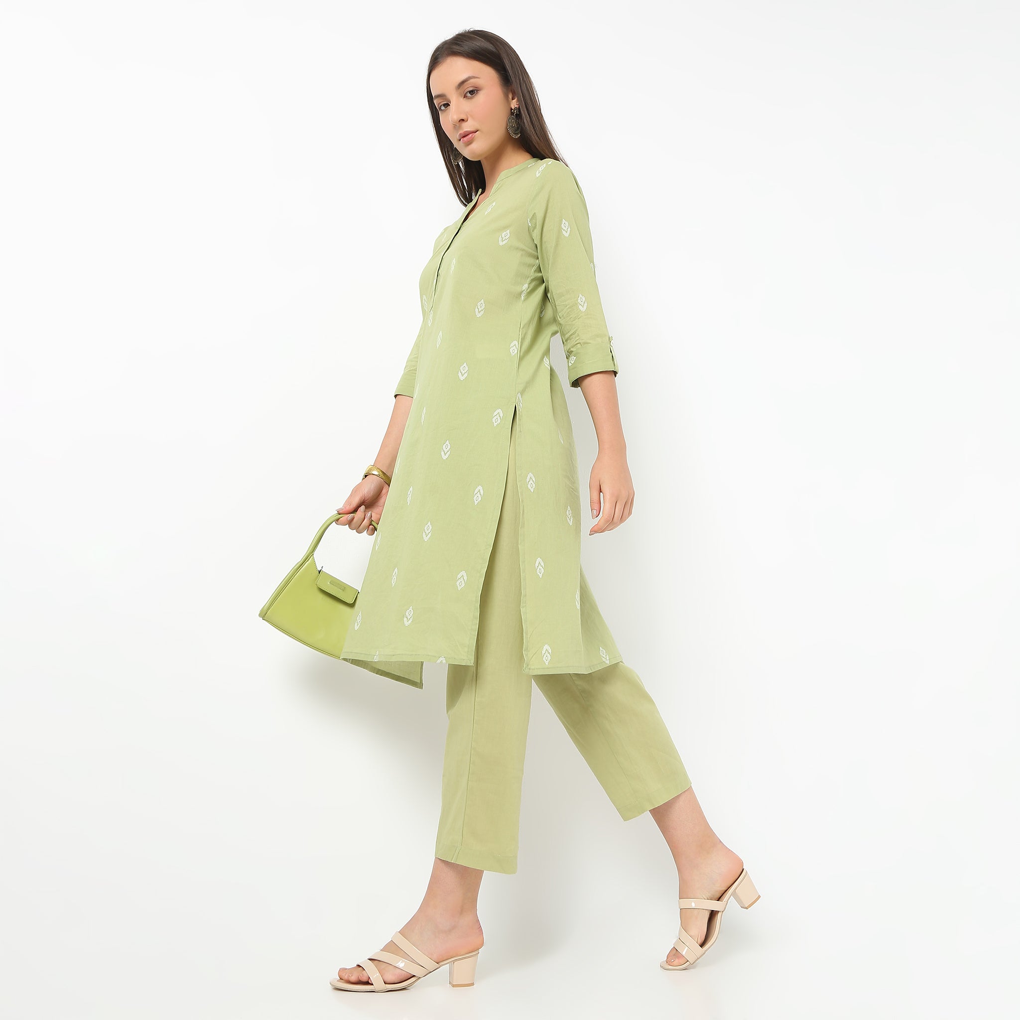 Solid Ankle Length Straight Fit Pants