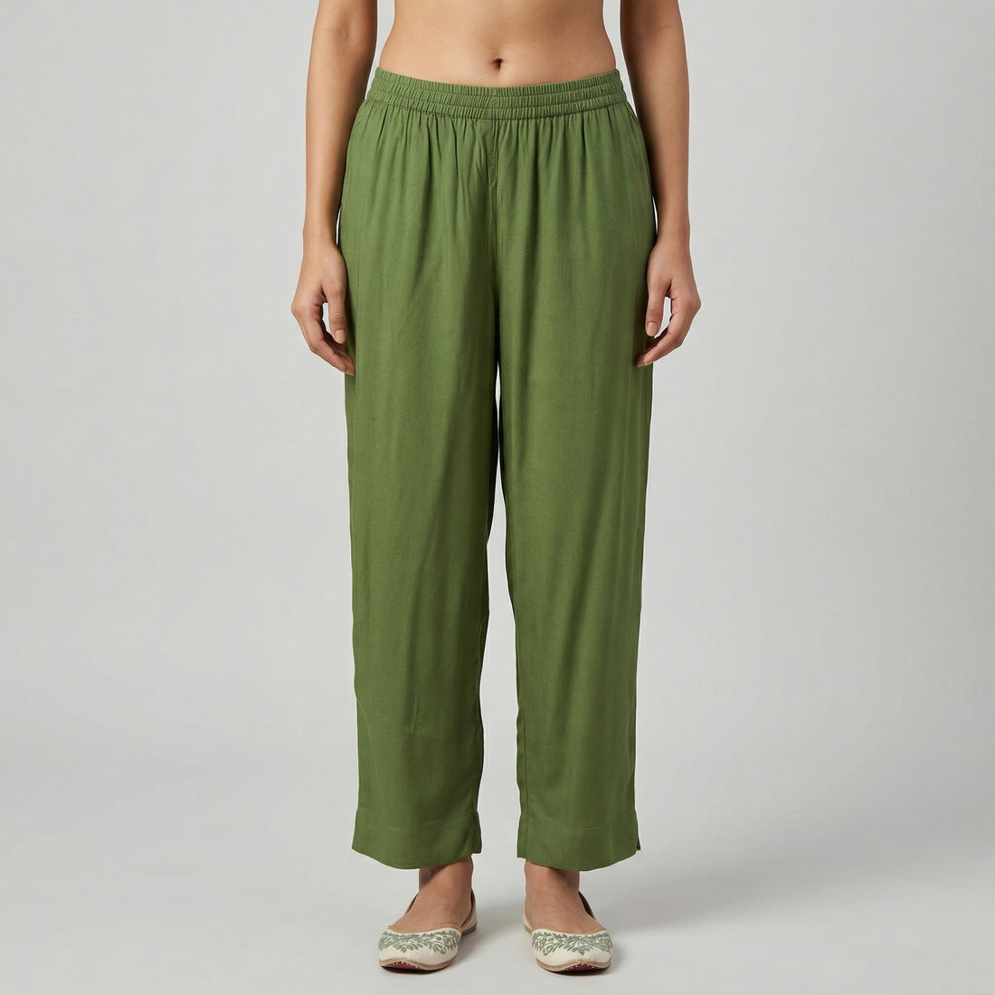 Straight Fit Mid Rise Easy Pants