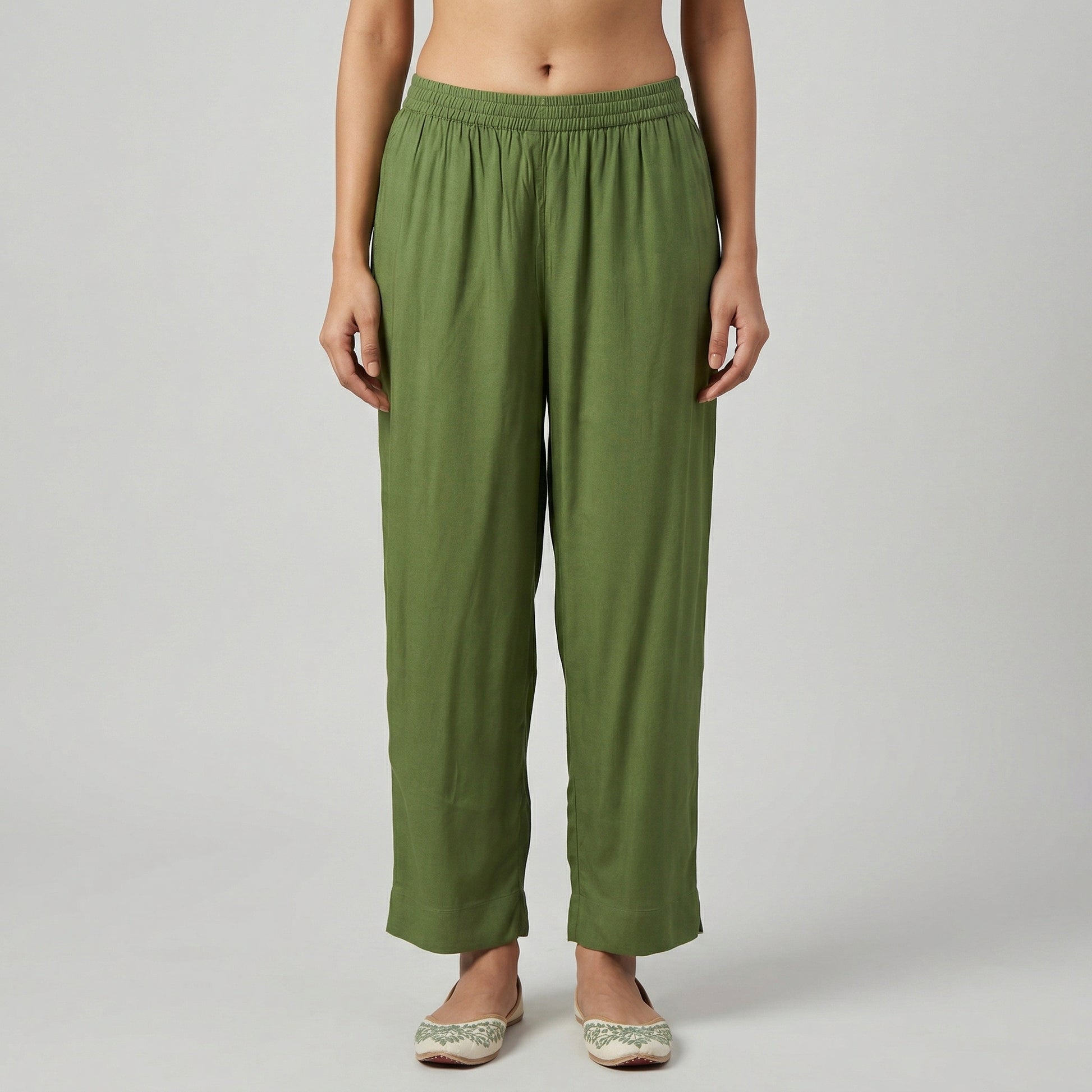 Straight Fit Mid Rise Easy Pants